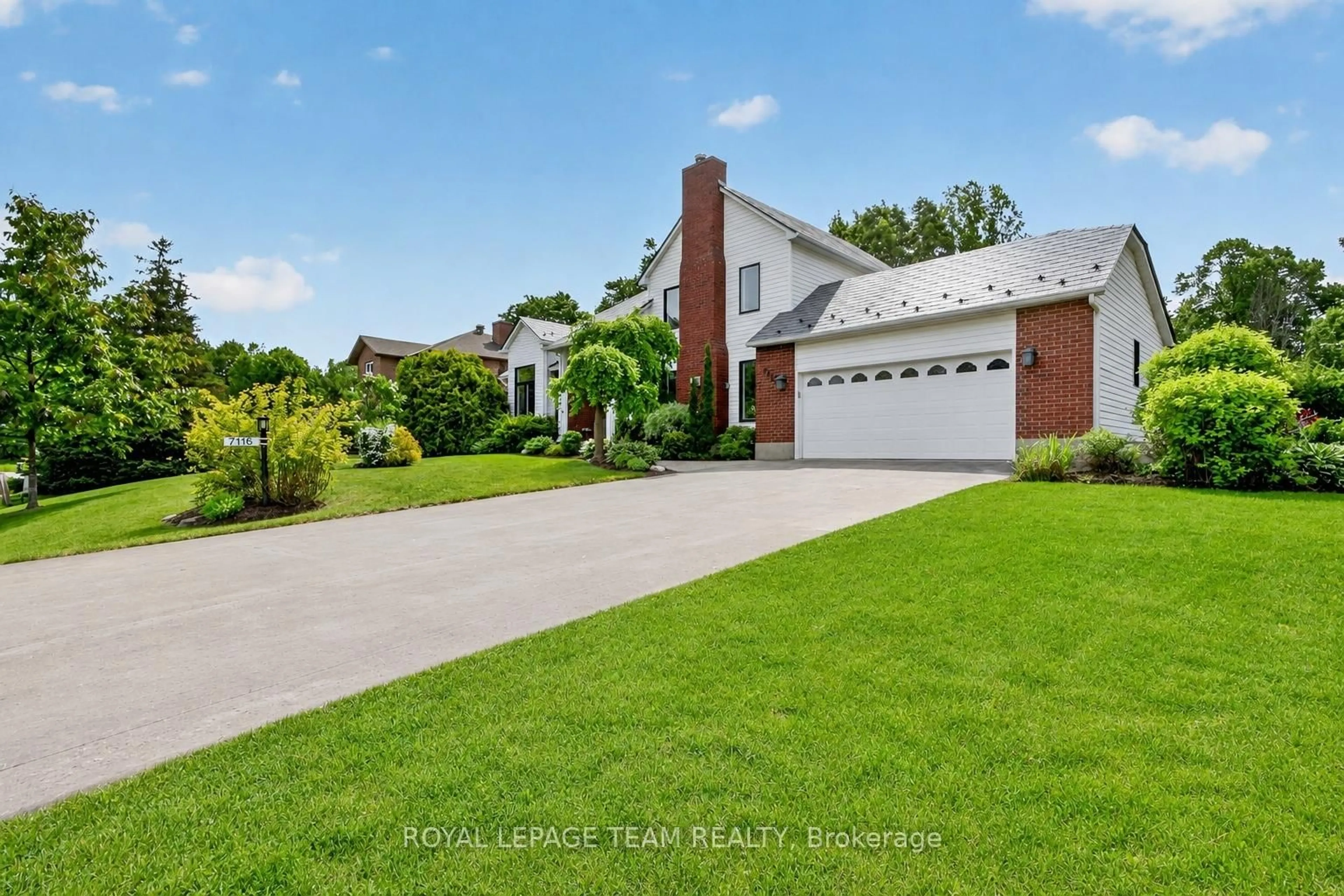 Home with brick exterior material, street for 7116 QUINNFIELD Way, Greely Ontario K4P 1B6