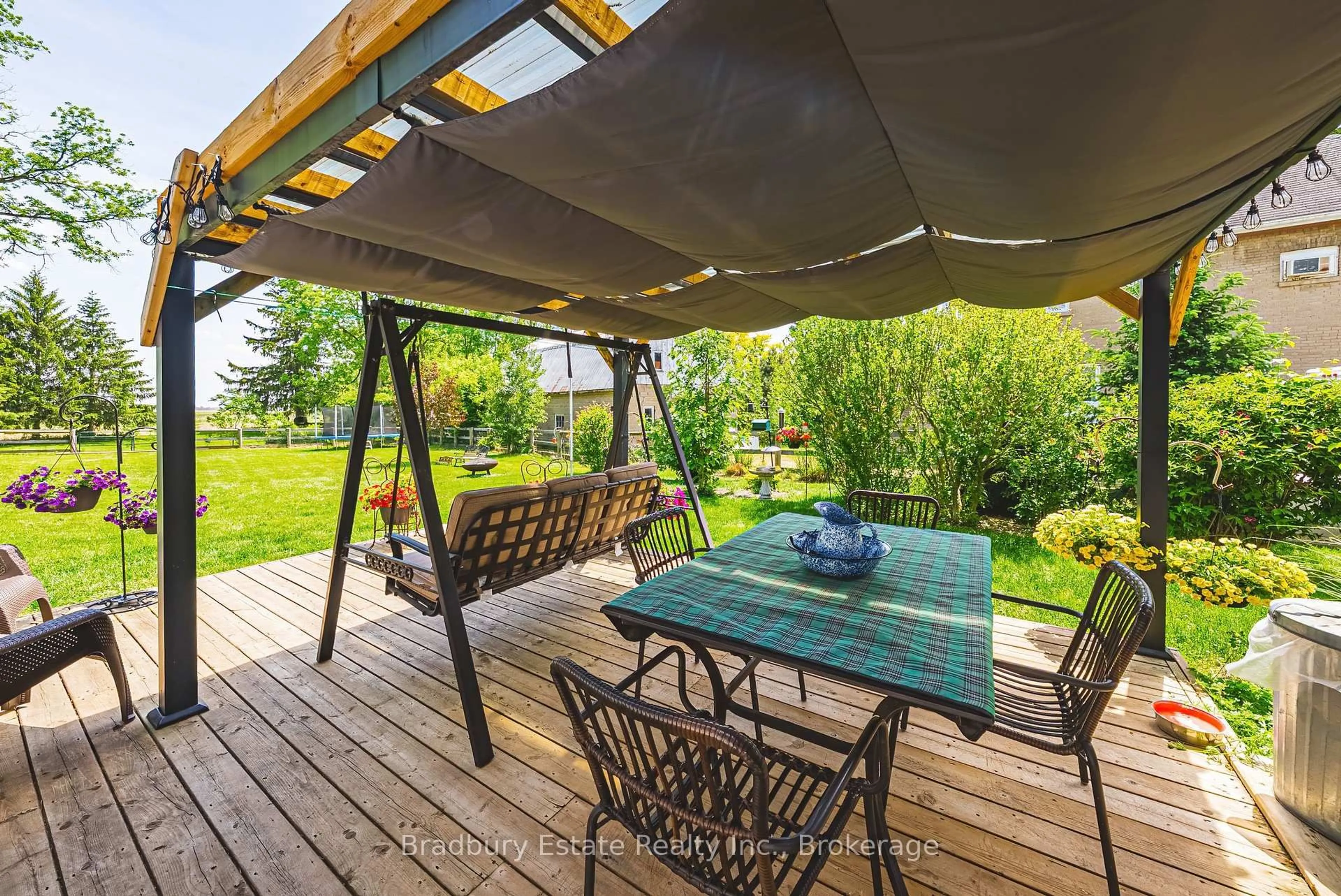 Patio, unknown for 670 Mount Pleasant Rd, Brant Ontario N0E 1K0