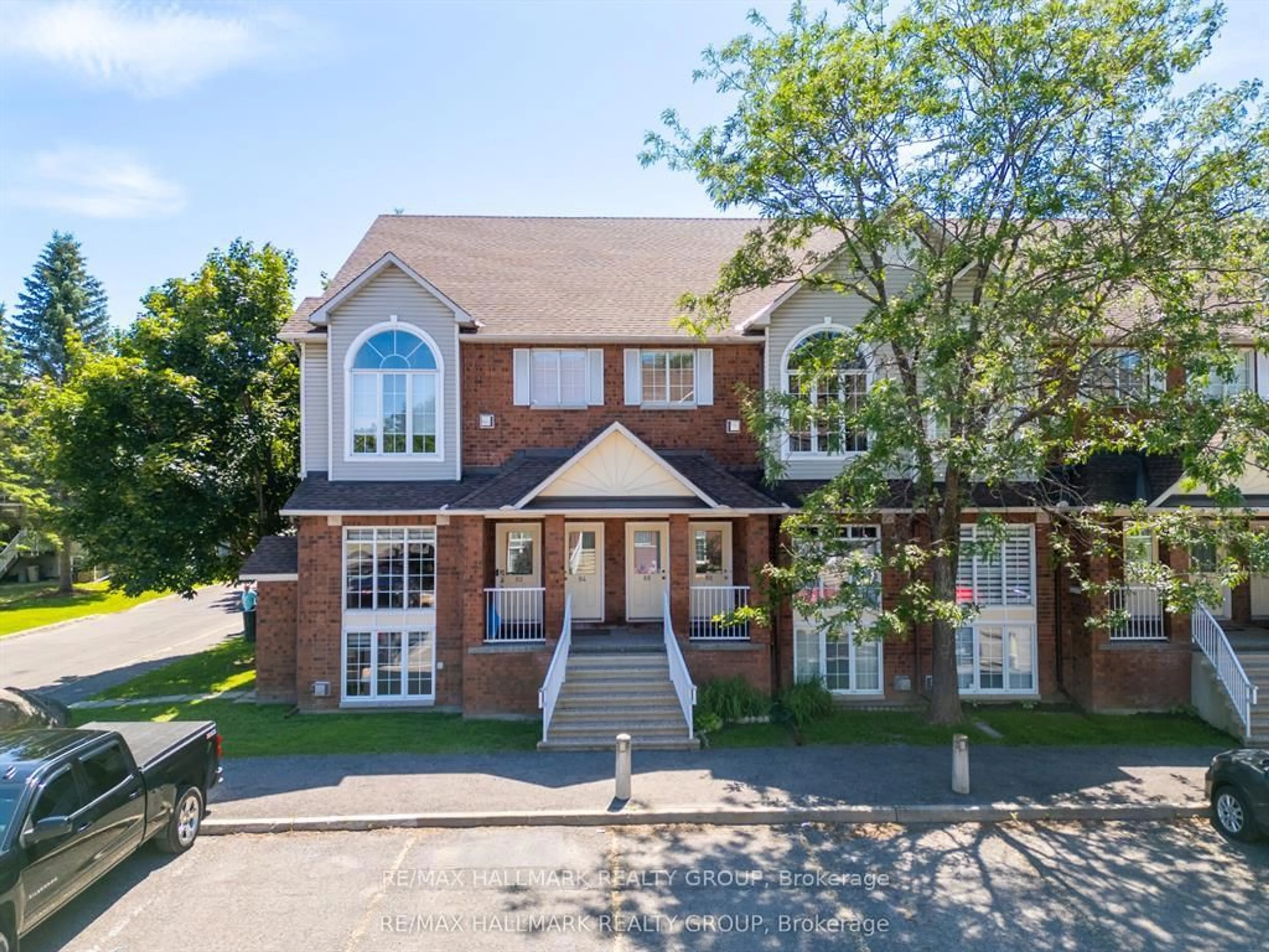 A pic from outside/outdoor area/front of a property/back of a property/a pic from drone, street for 82 Briston Private, Ottawa Ontario K1G 5P6