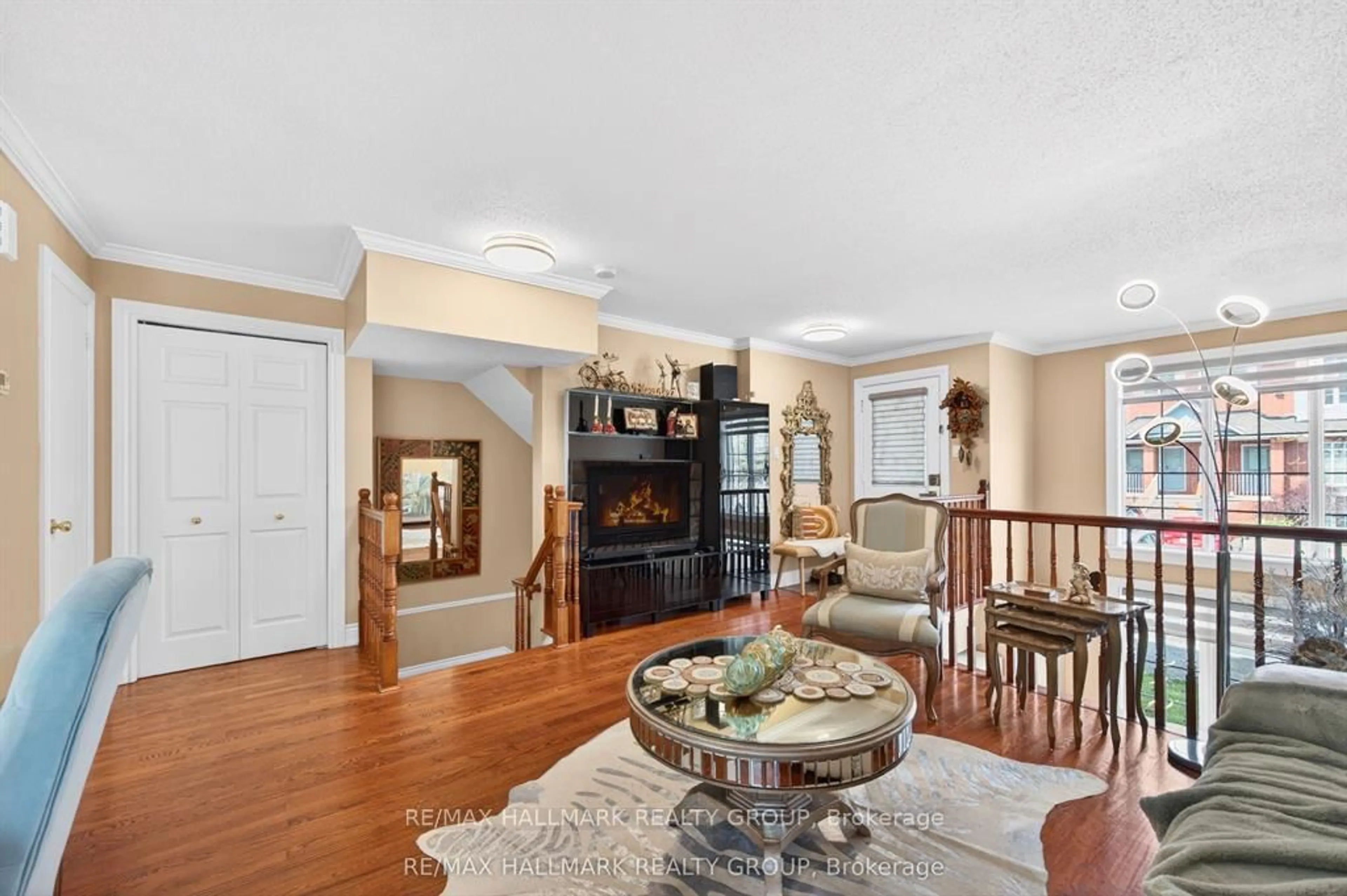 Unknown for 82 Briston Private, Ottawa Ontario K1G 5P6