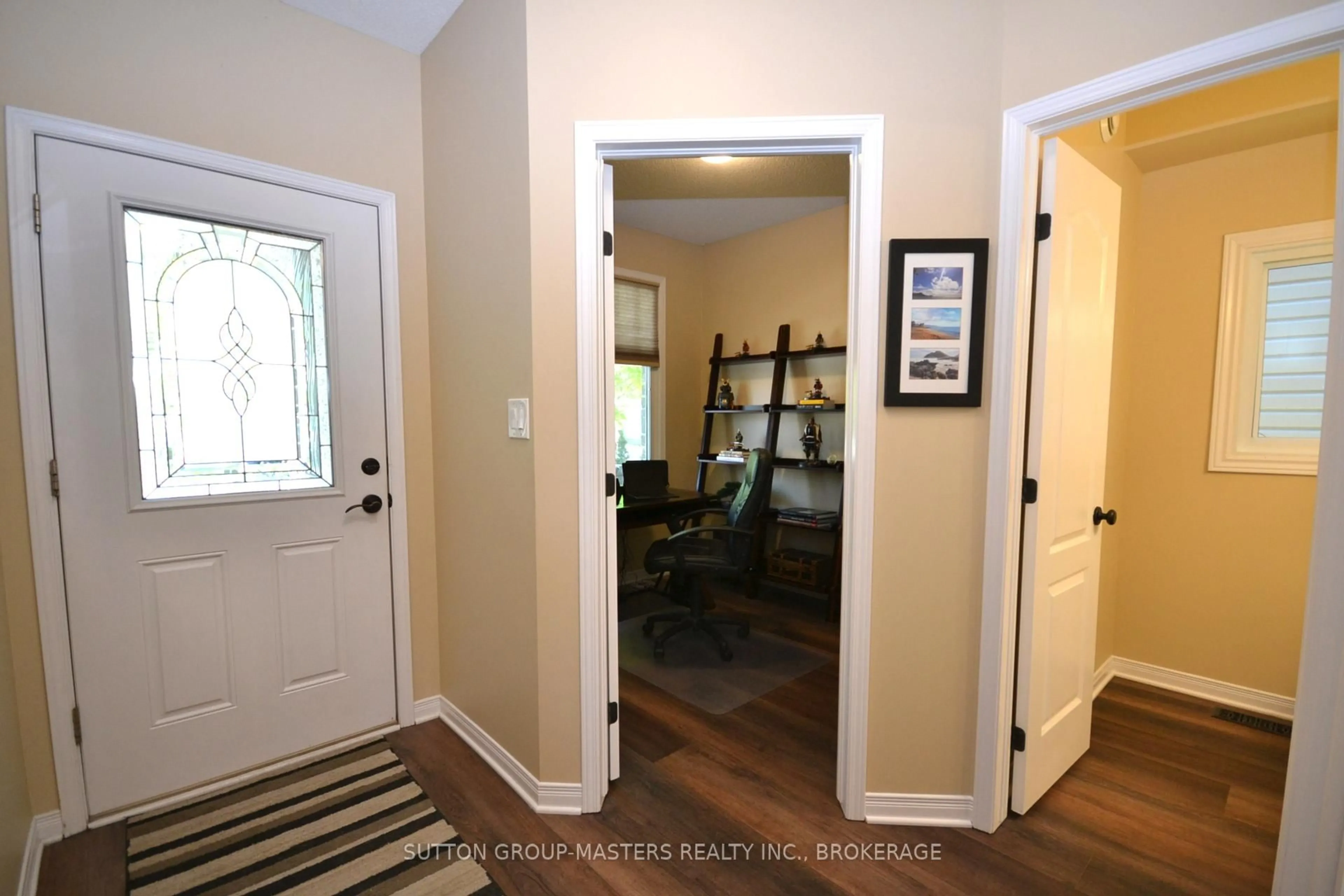 Indoor entryway for 737 Margaret Way, Kingston Ontario K7K 0C1