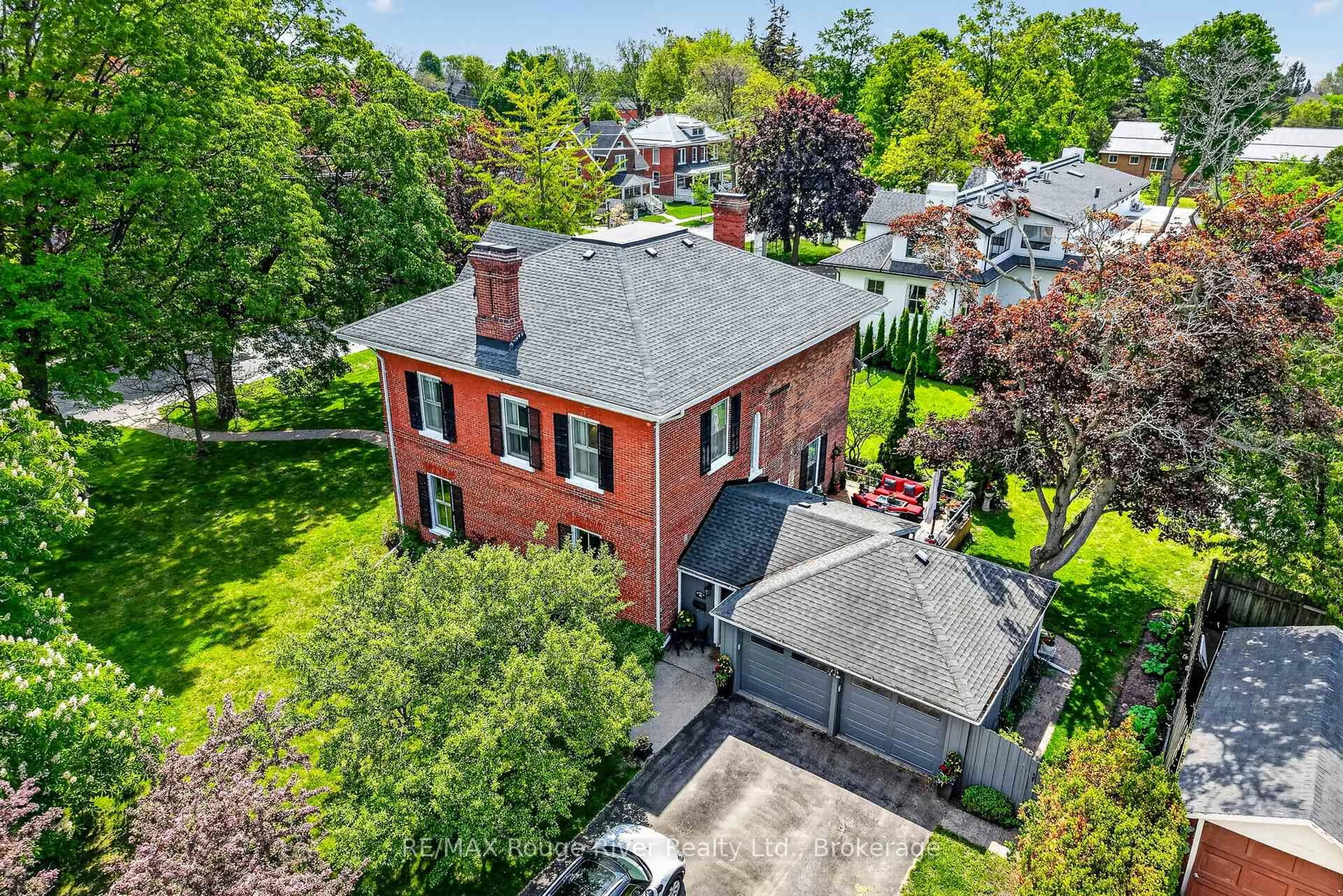 A pic from outside/outdoor area/front of a property/back of a property/a pic from drone, street for 181 Ontario St, Cobourg Ontario K9A 3B6