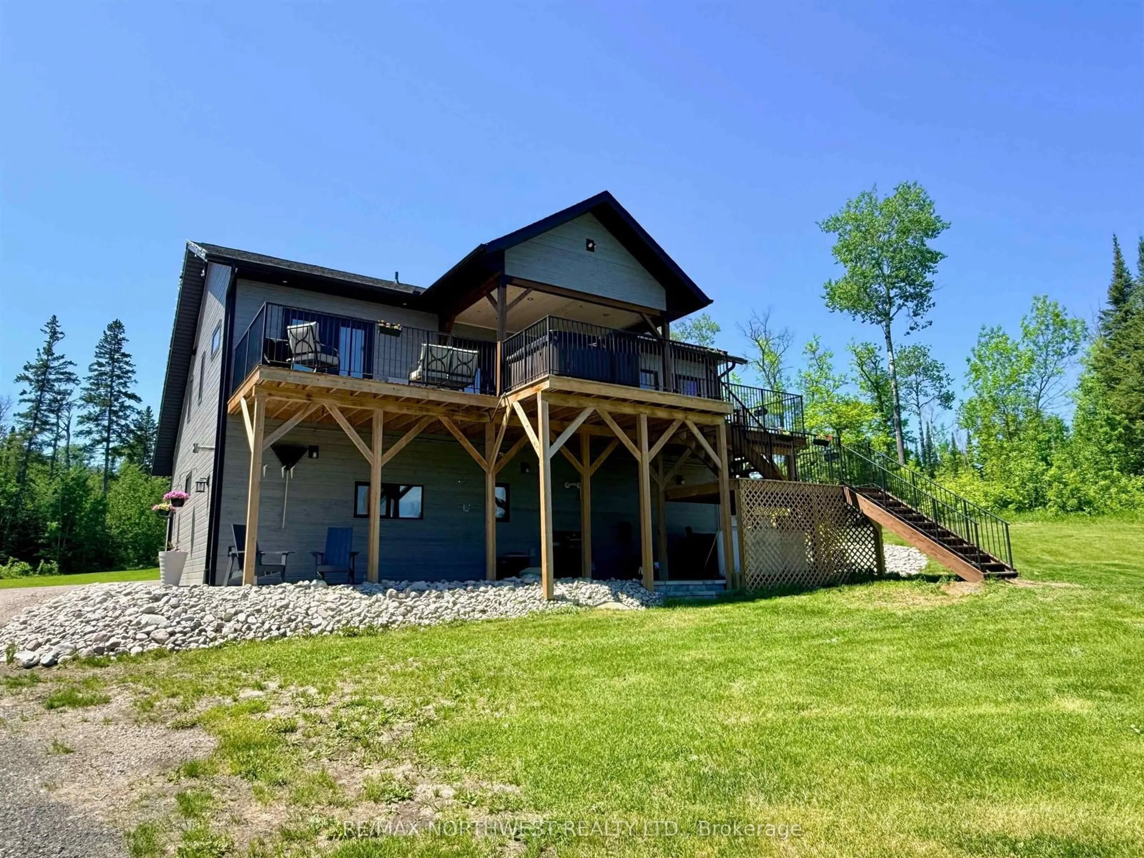 A pic from outside/outdoor area/front of a property/back of a property/a pic from drone, unknown for 340 Bruckenburger Rd, Kenora Ontario P9N 0E3