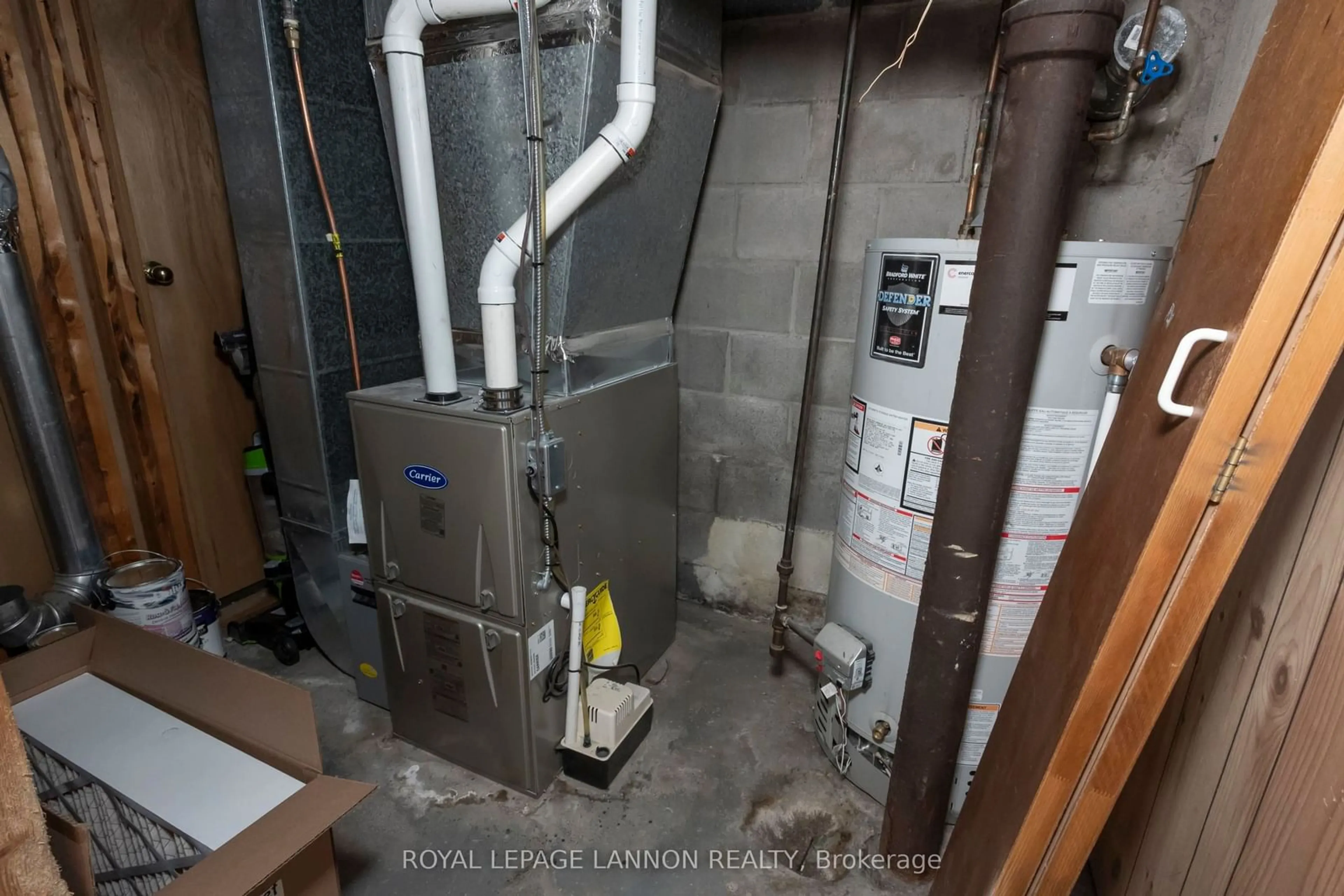A pic of a room for 89 ALGONQUIN Ave, Thunder Bay Ontario P7B 4S7