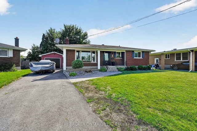 821 Haldimand Cres, Cornwall 2