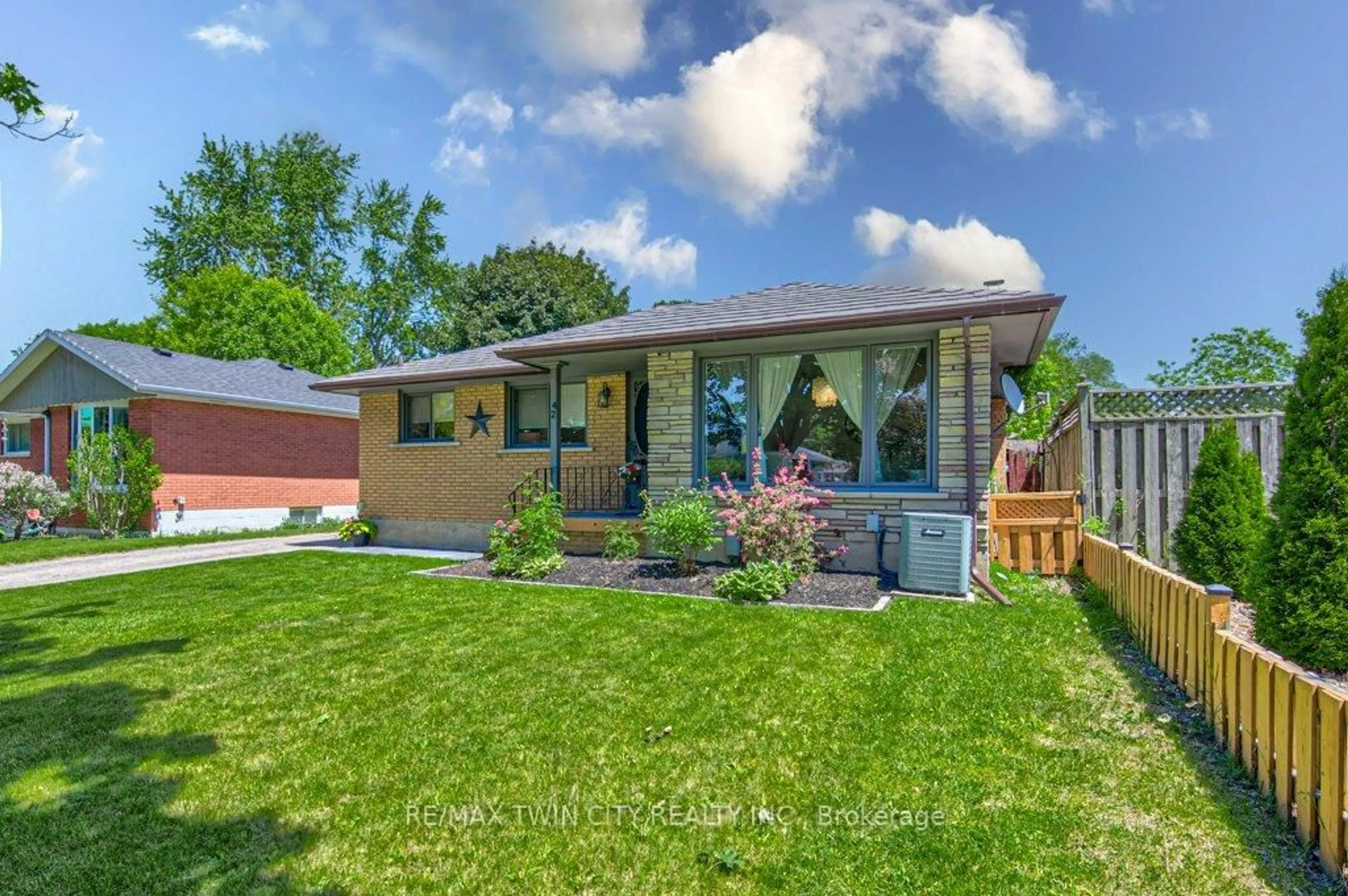 Home with brick exterior material, street for 42 Morning Dew Dr, Brantford Ontario N3R 3P2