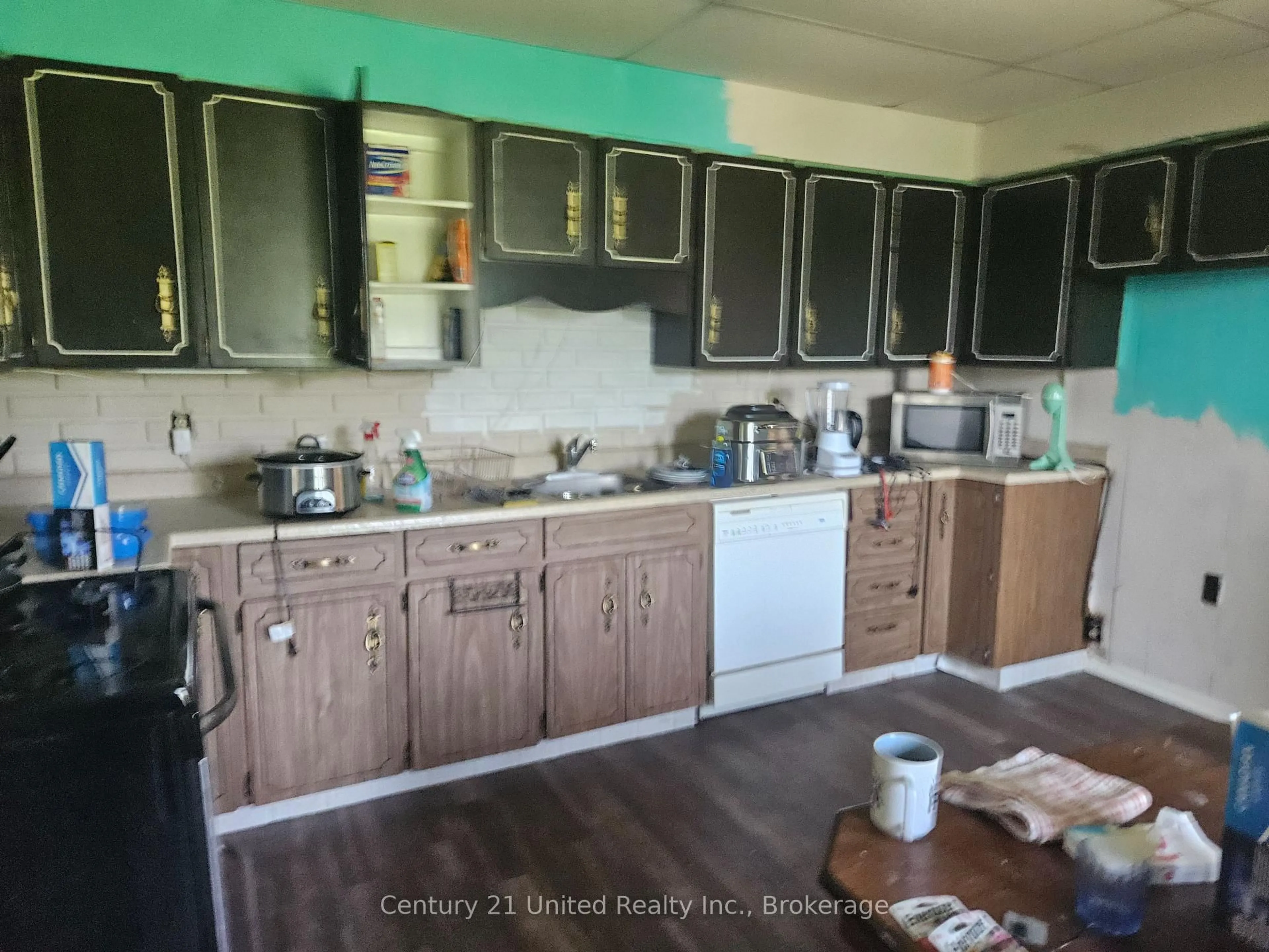 Standard kitchen, unknown for 135 King St, Cramahe Ontario K0K 1S0