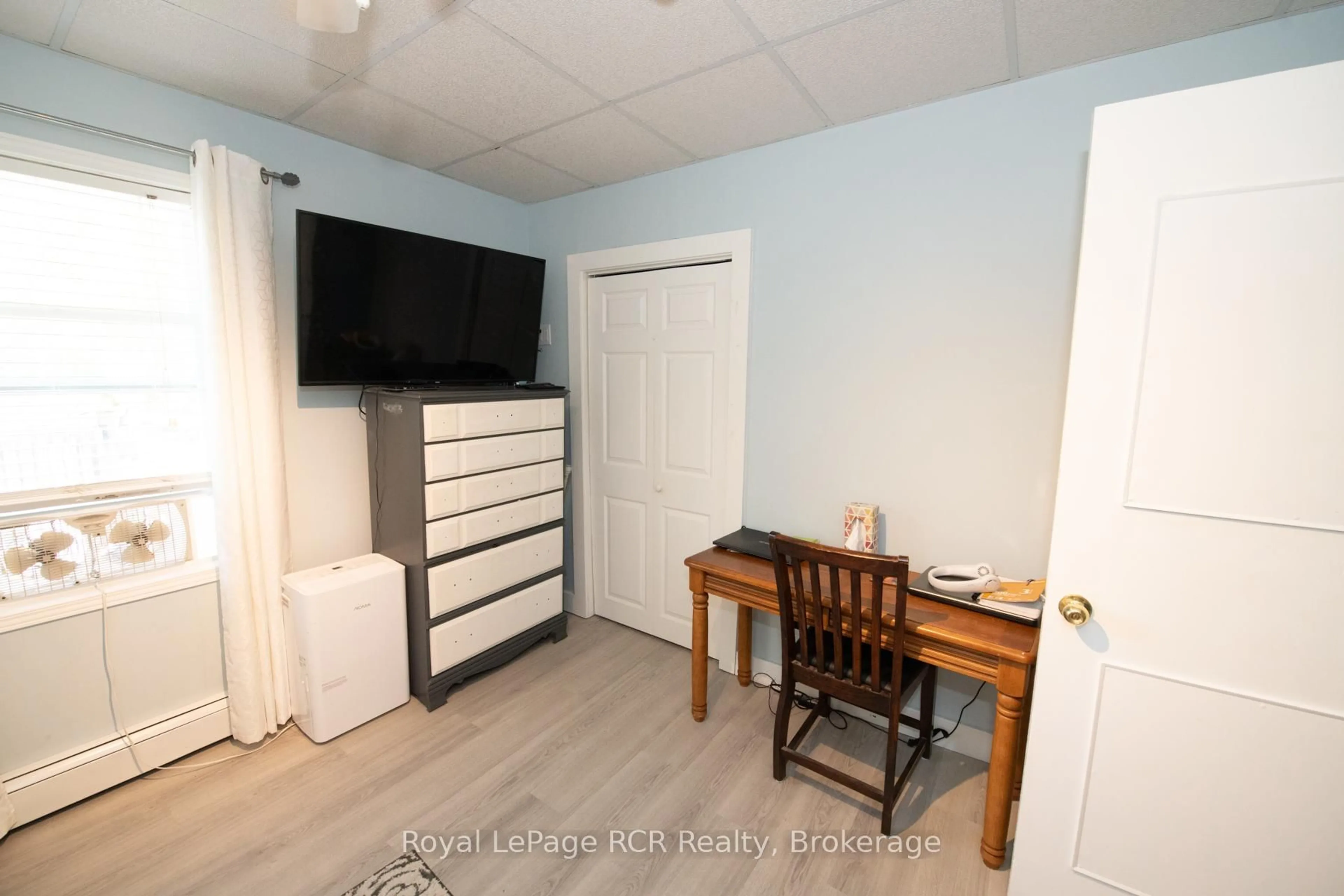 A pic of a room for 430 QUEEN STREET WEST St, Wellington North Ontario N0G 2L3