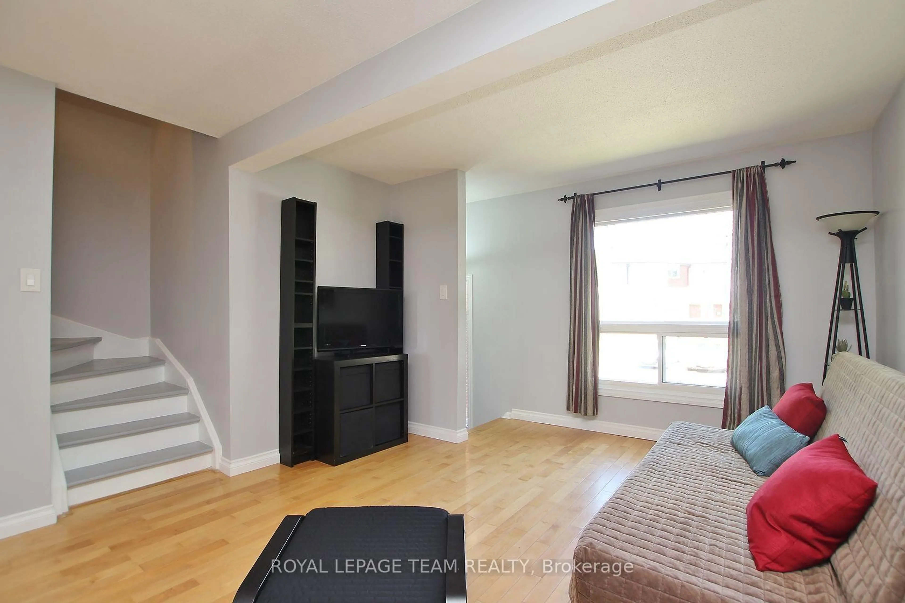 A pic of a room for 3400 Paul Anka Dr #90, Ottawa Ontario K1V 0C9