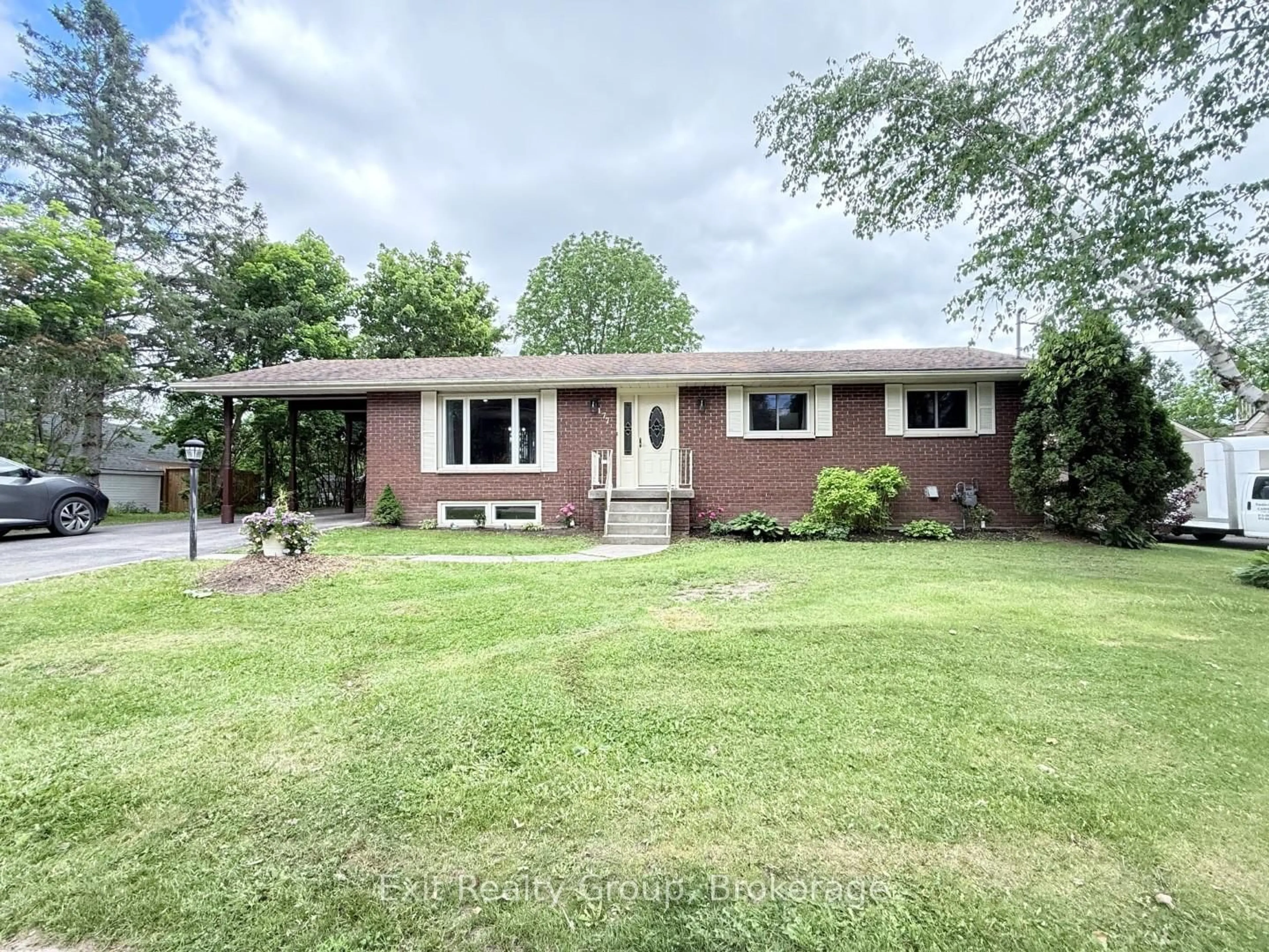 Home with brick exterior material, street for 177 West Front St, Stirling Ontario K0K 3E0