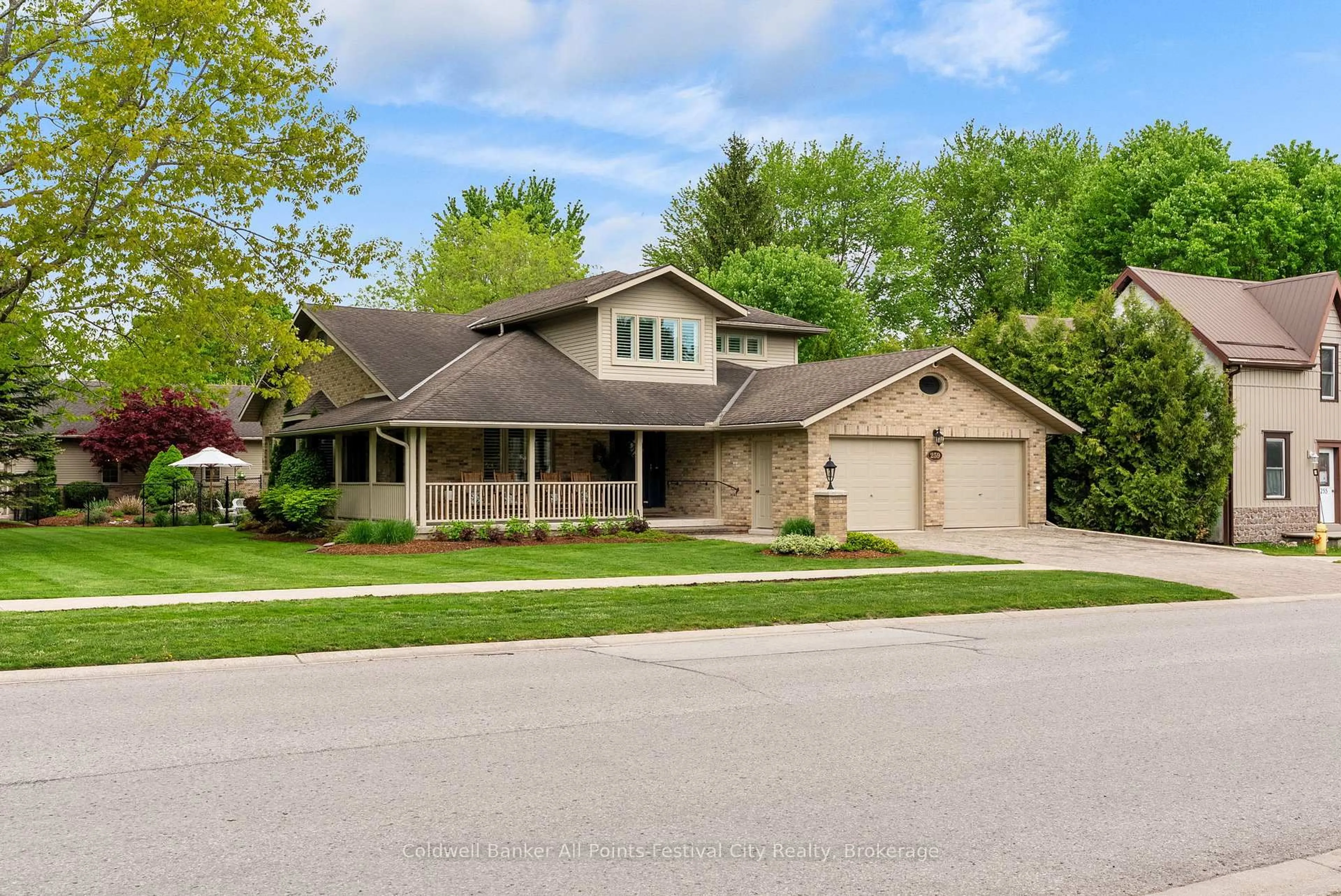 Home with brick exterior material, street for 259 Dinsley St, North Huron Ontario N0M 1H0