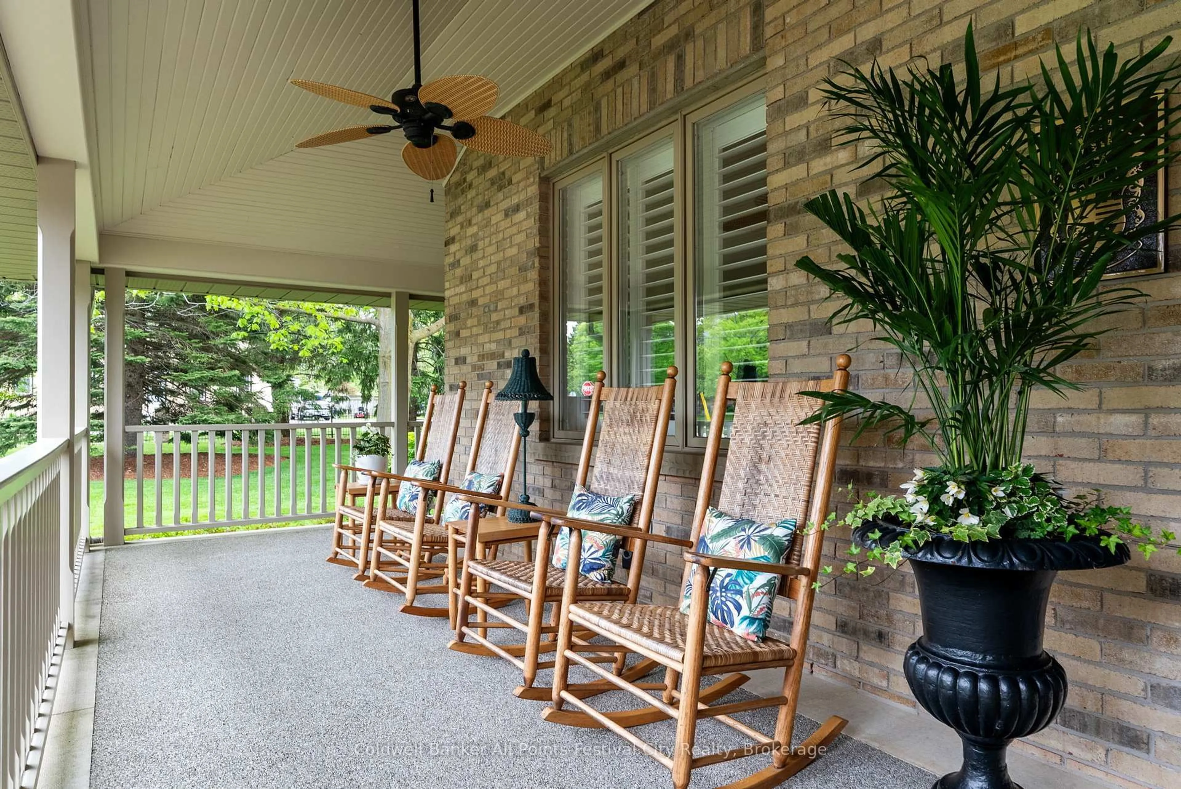 Patio, street for 259 Dinsley St, North Huron Ontario N0M 1H0