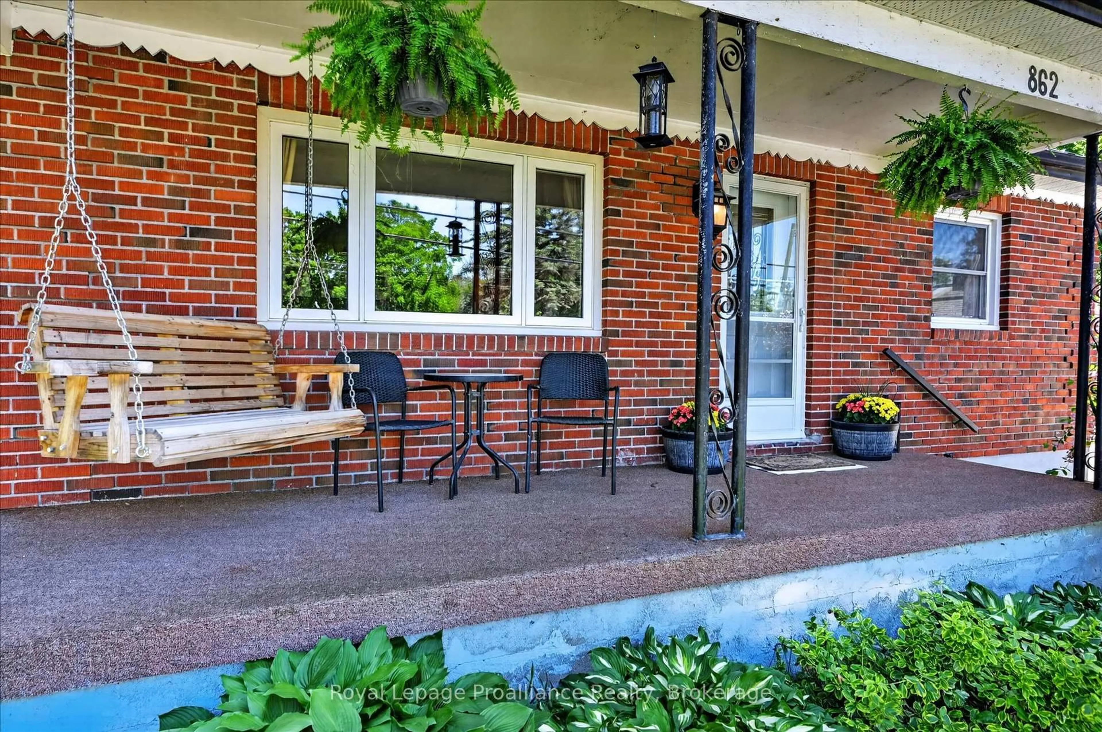 Patio, unknown for 862 South St, Douro-Dummer Ontario K0L 3A0