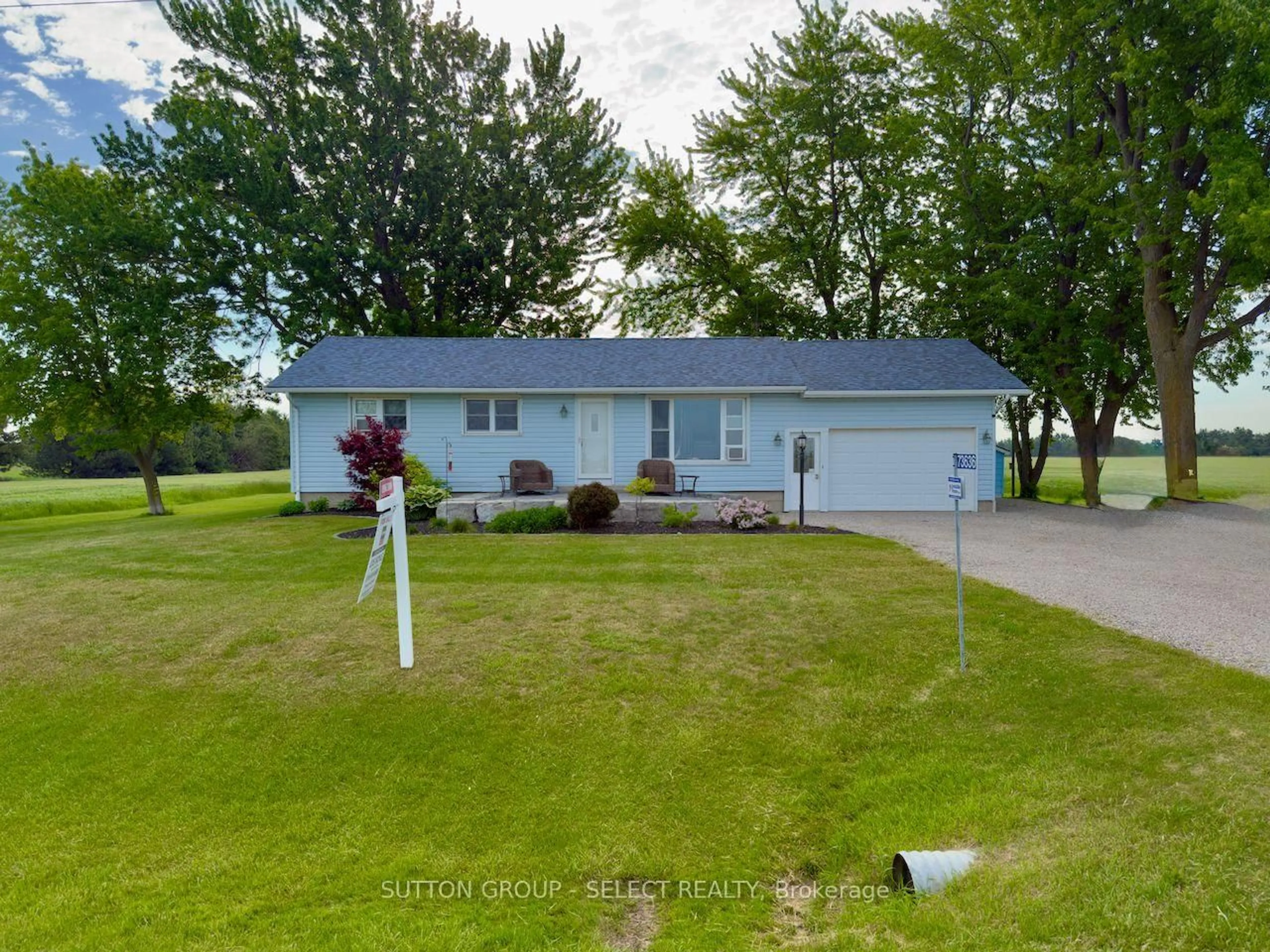 A pic from outside/outdoor area/front of a property/back of a property/a pic from drone, water/lake/river/ocean view for 73636 Bluewater Highway, Rr 2 Highway, Bluewater Ontario N0M 2T0