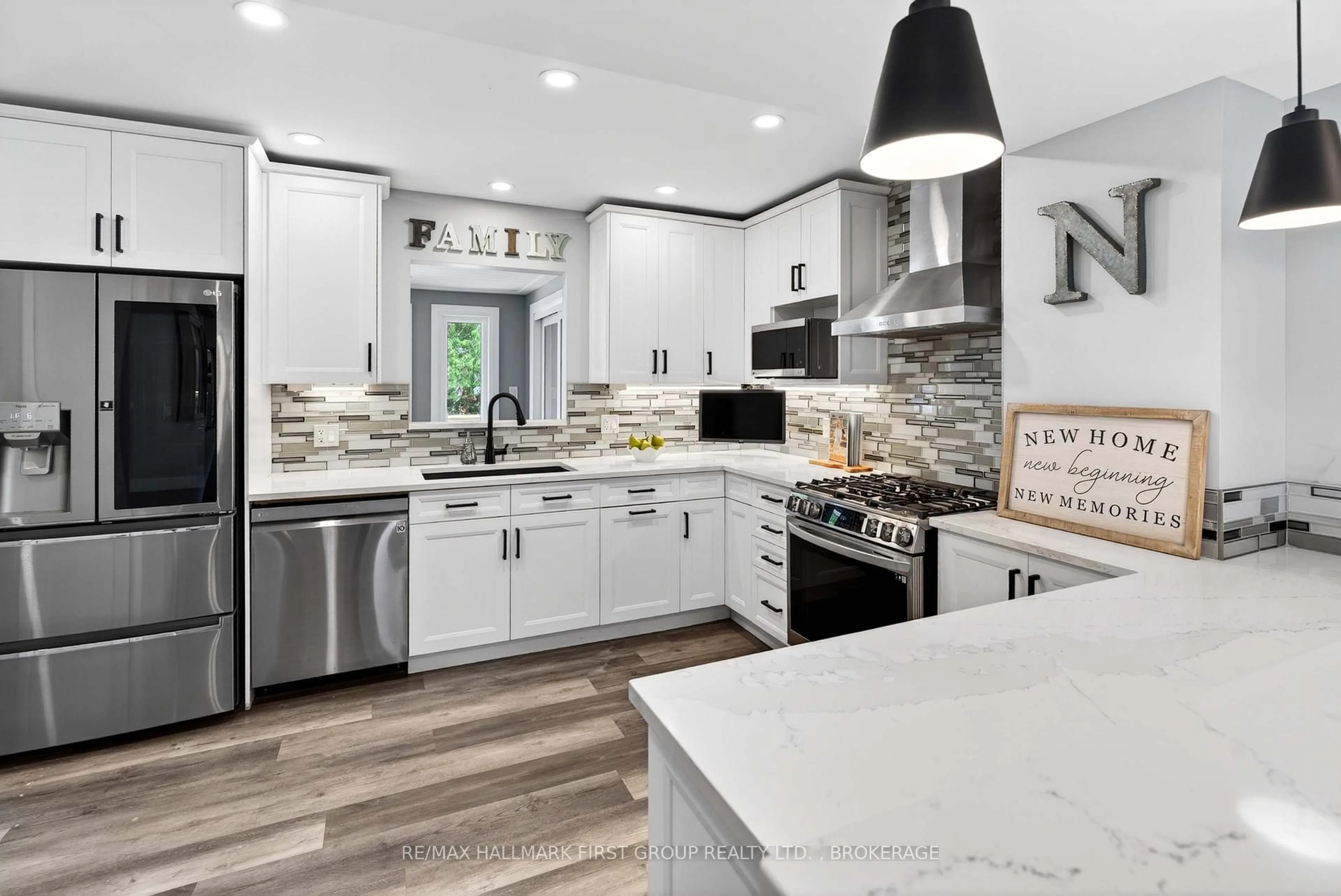 Contemporary kitchen, ceramic/tile floor for 58 Wright Cres, Brockville Ontario K6V 3W8