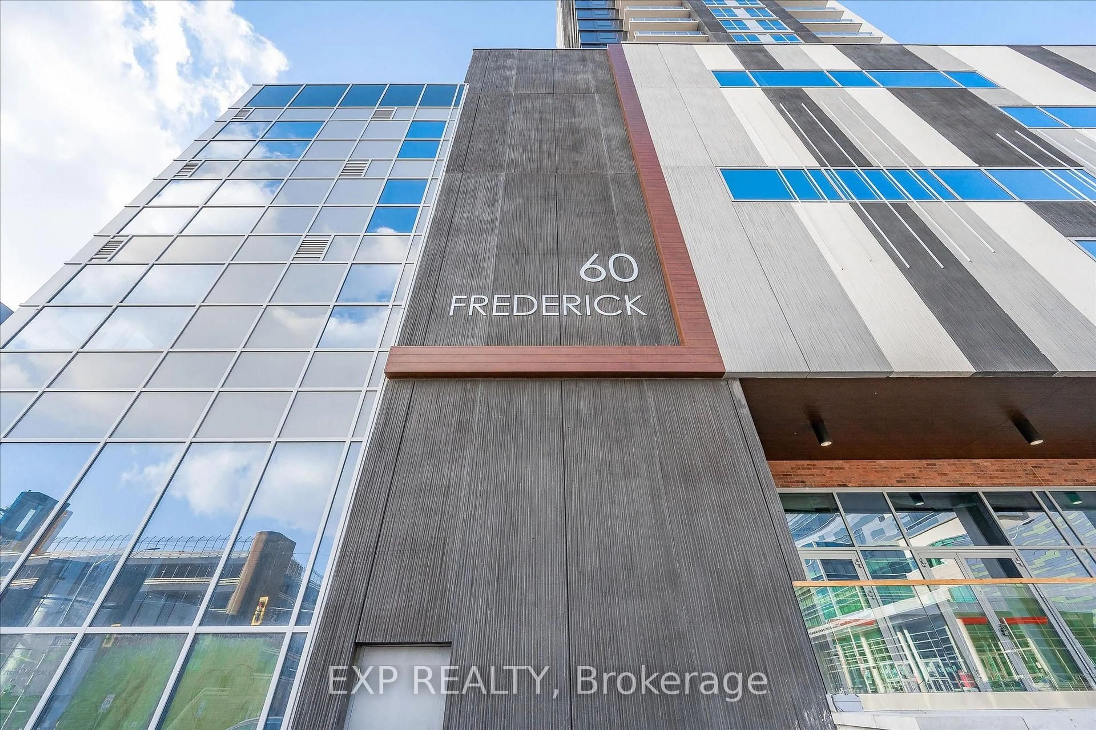 Indoor foyer for 60 Frederick St #2505, Kitchener Ontario N2H 0C7