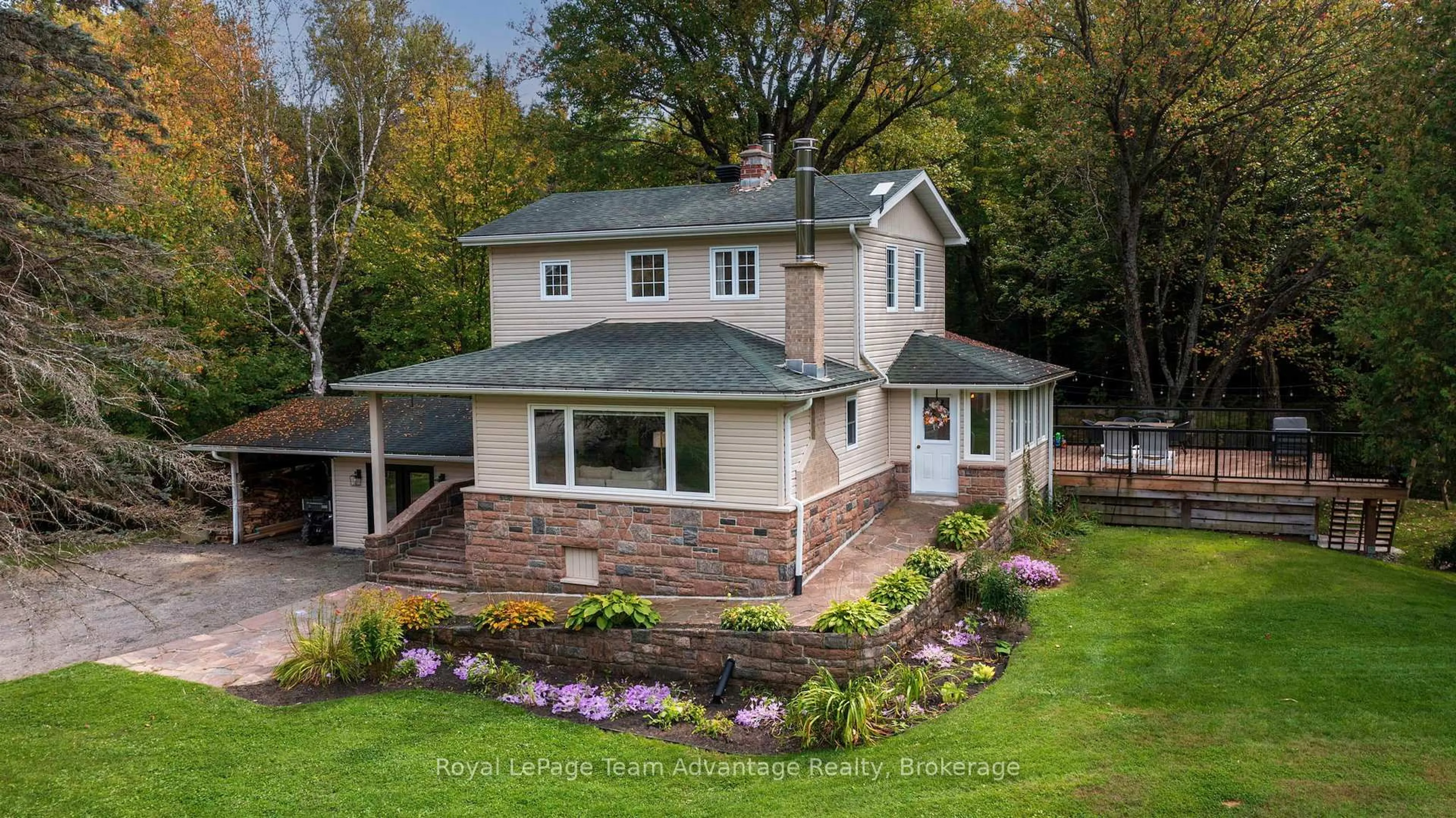 A pic from outside/outdoor area/front of a property/back of a property/a pic from drone, unknown for 3461 Hwy 141 Highway, Muskoka Lakes Ontario P0B 1M0