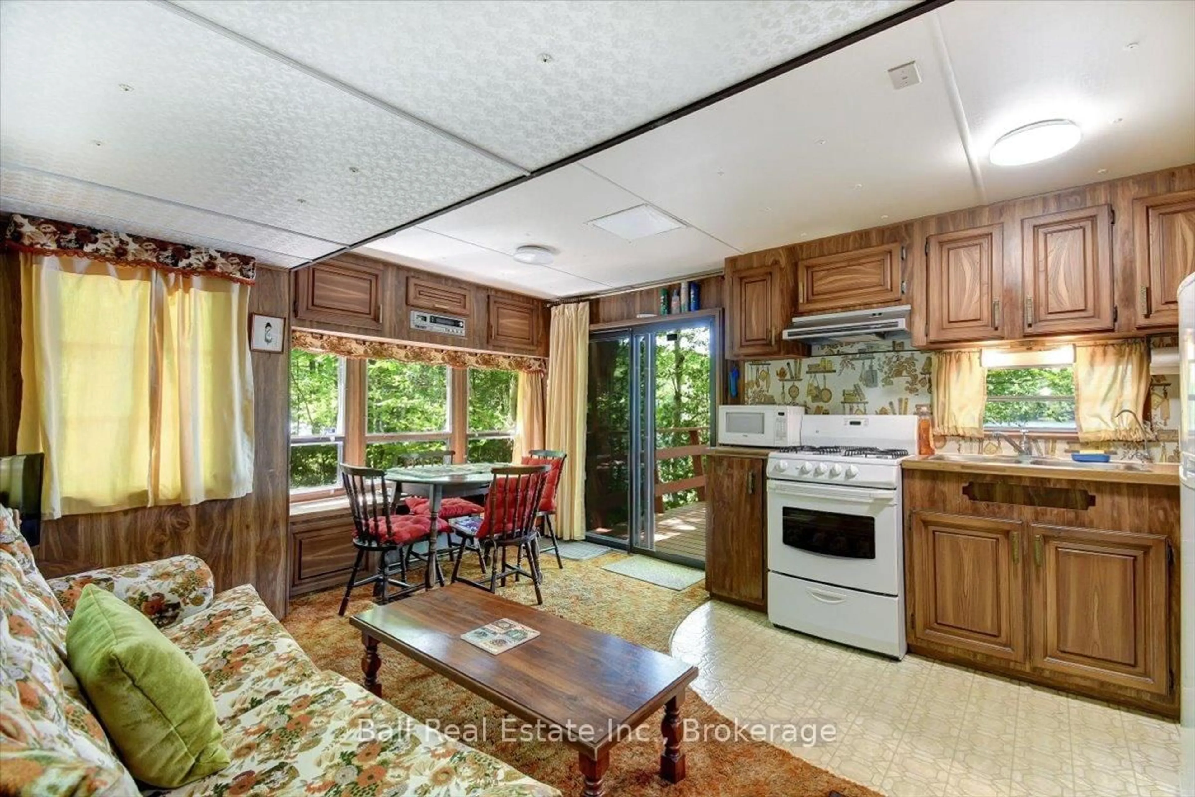Open concept kitchen, unknown for 191 Lakeview Rd, Bancroft Ontario K0L 1C0