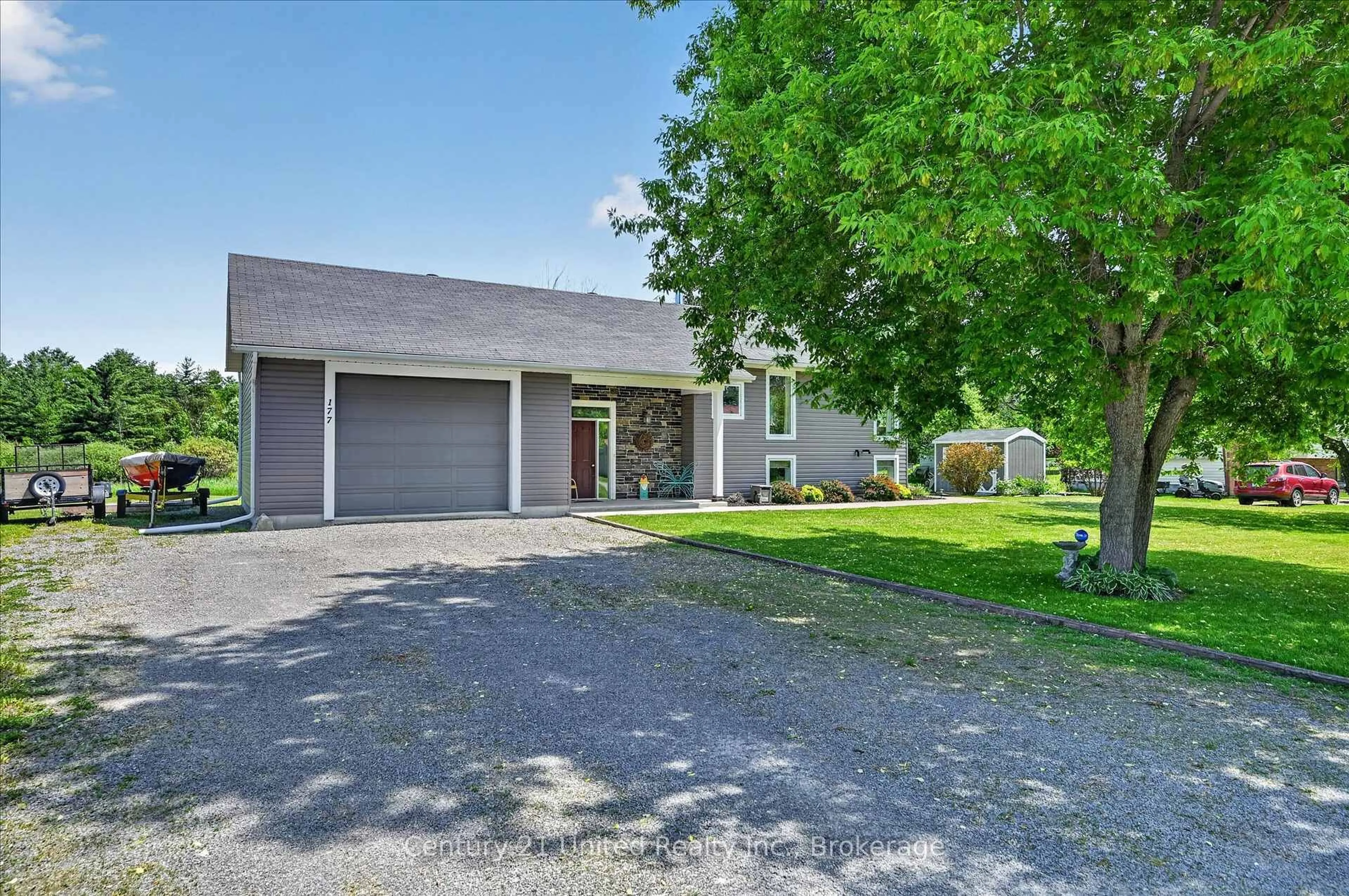 A pic from outside/outdoor area/front of a property/back of a property/a pic from drone, street for 177 Durham St, Madoc Ontario K0K 2K0