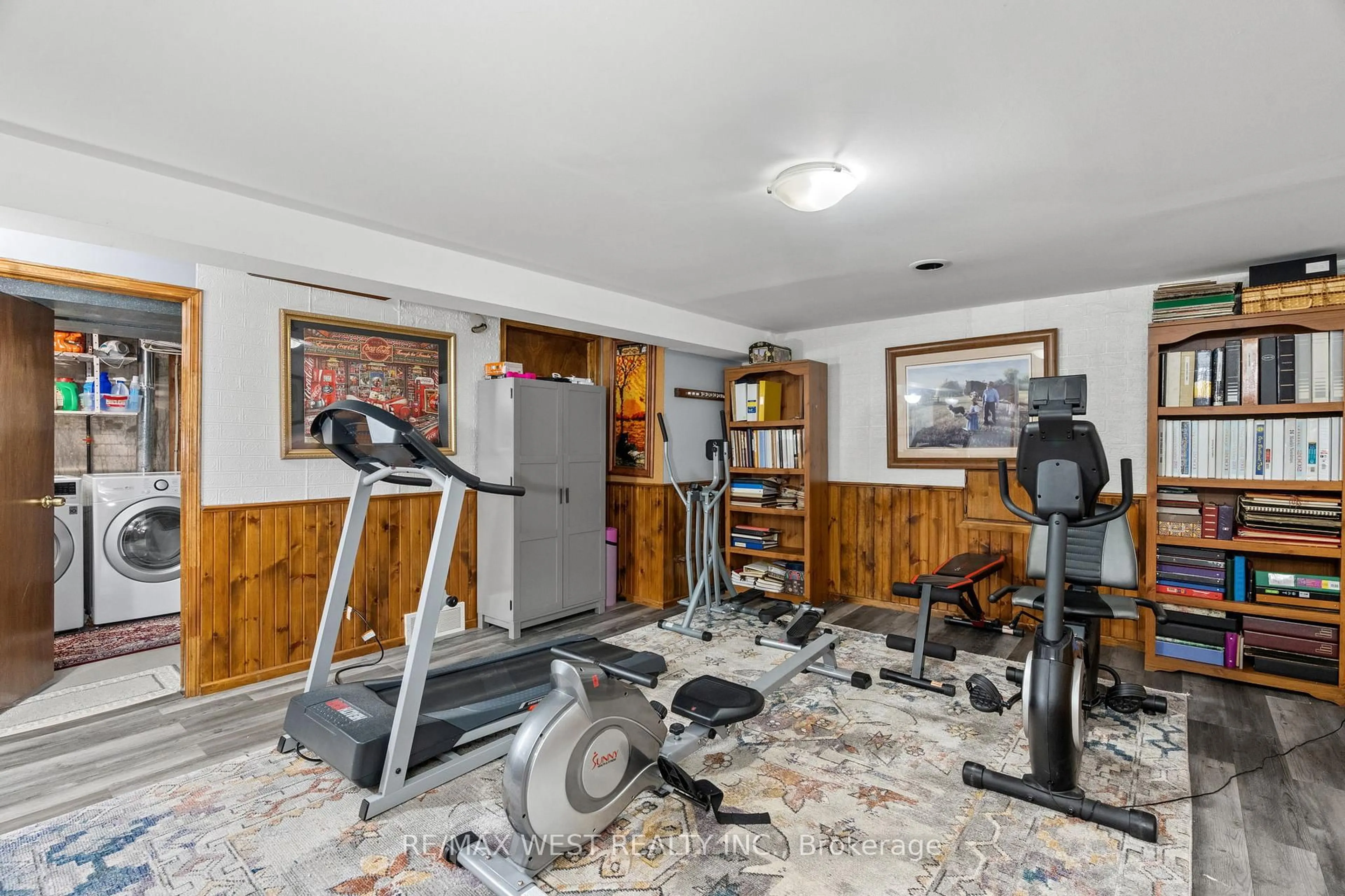 Gym or fitness room for 96 Langford Dr, Lucan Biddulph Ontario N0M 2J0