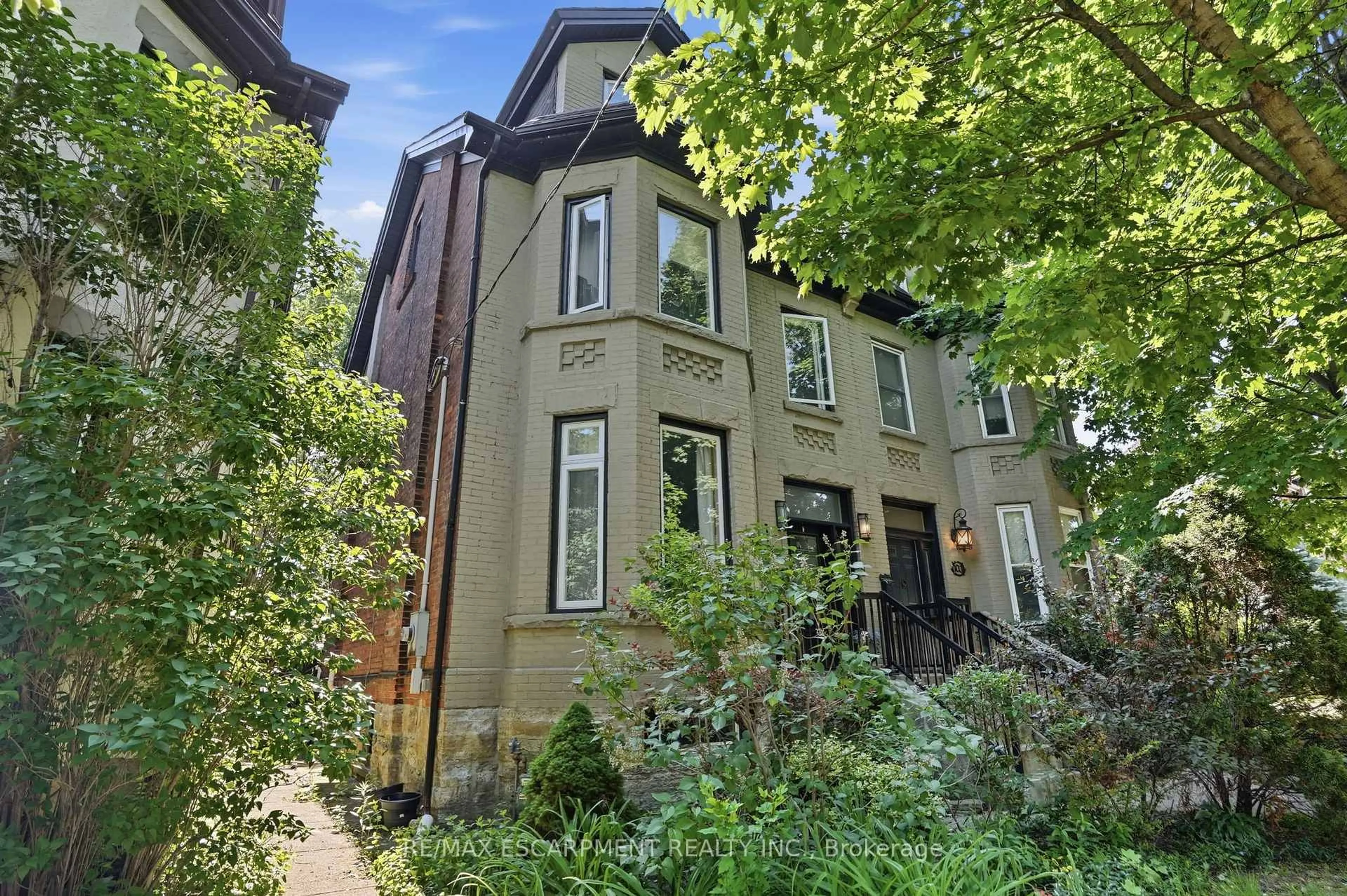 Unknown for 101 Victoria Ave, Hamilton Ontario L8N 2S9