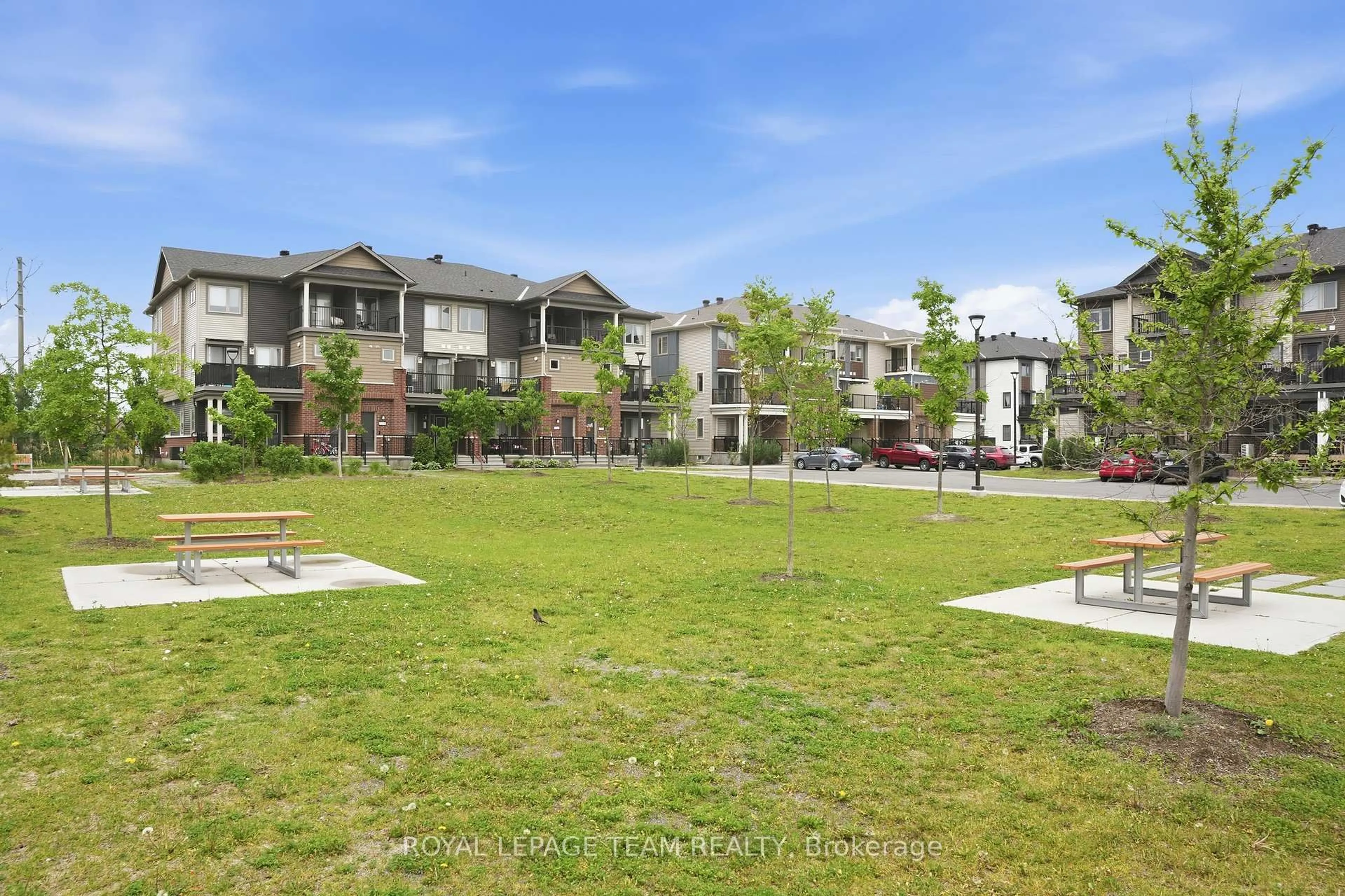 A pic from outside/outdoor area/front of a property/back of a property/a pic from drone, mountain view for 718 Lapland Private, Ottawa Ontario K2V 0S4