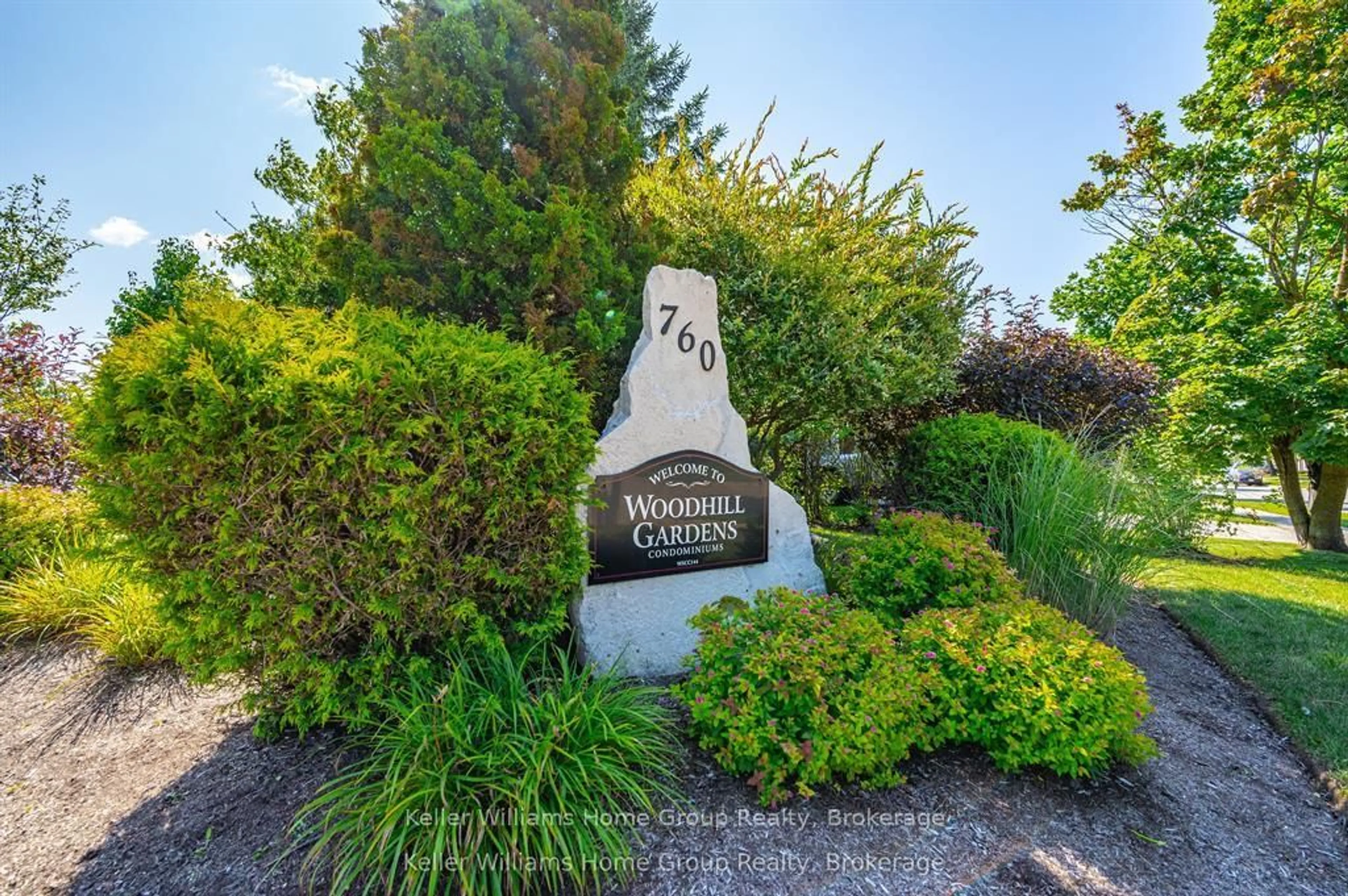 Indoor foyer for 760 Woodhill Dr #119, Centre Wellington Ontario N1M 3W5