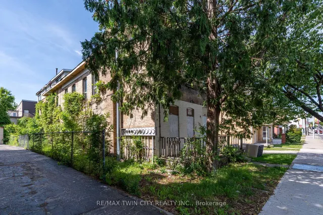 209 Dalhousie St, Brantford 2