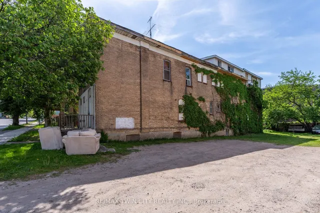209 Dalhousie St, Brantford 4