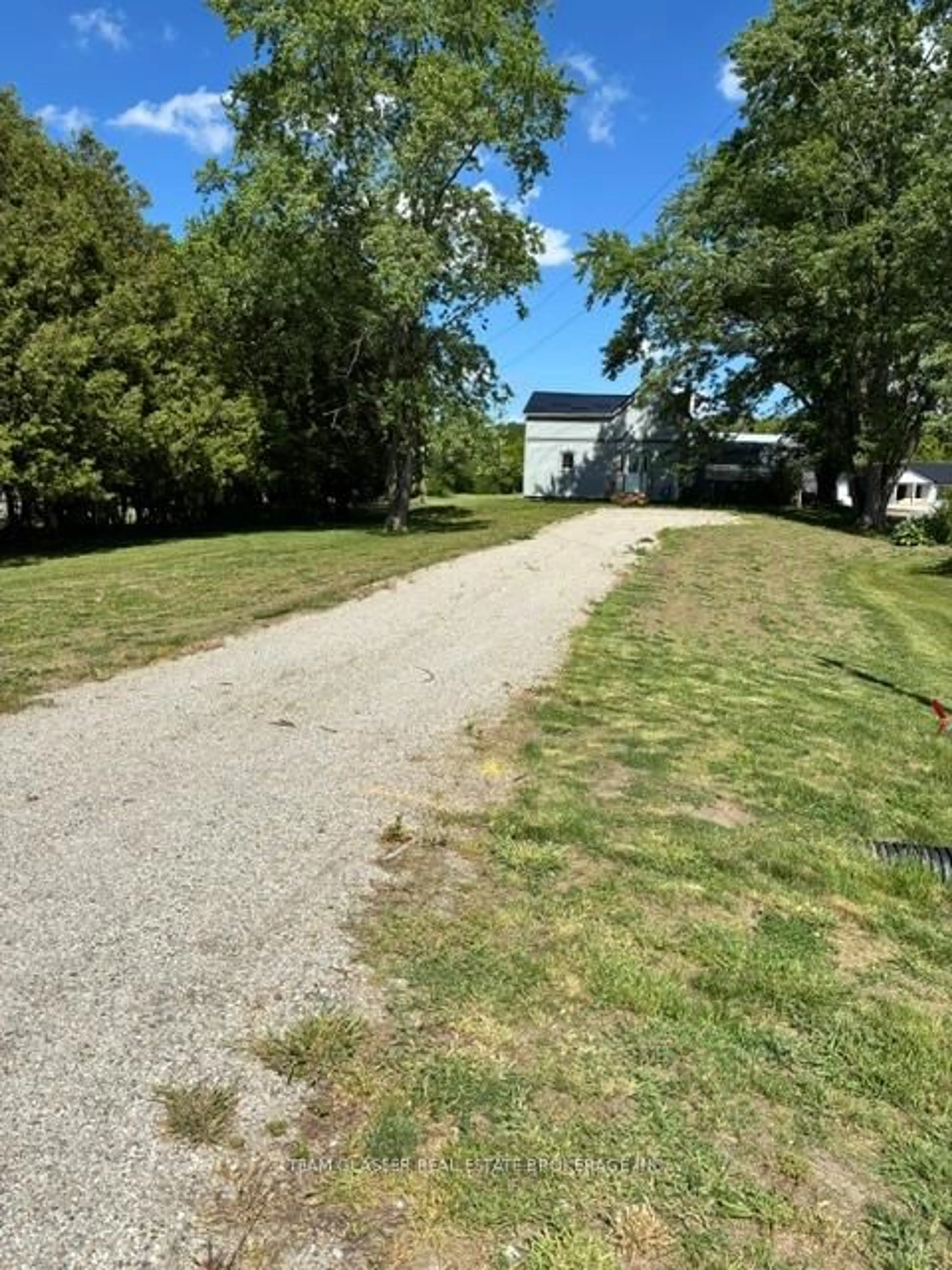 A pic from outside/outdoor area/front of a property/back of a property/a pic from drone, street for 10564 CULLODEN Rd, Aylmer Ontario N5H 2R3