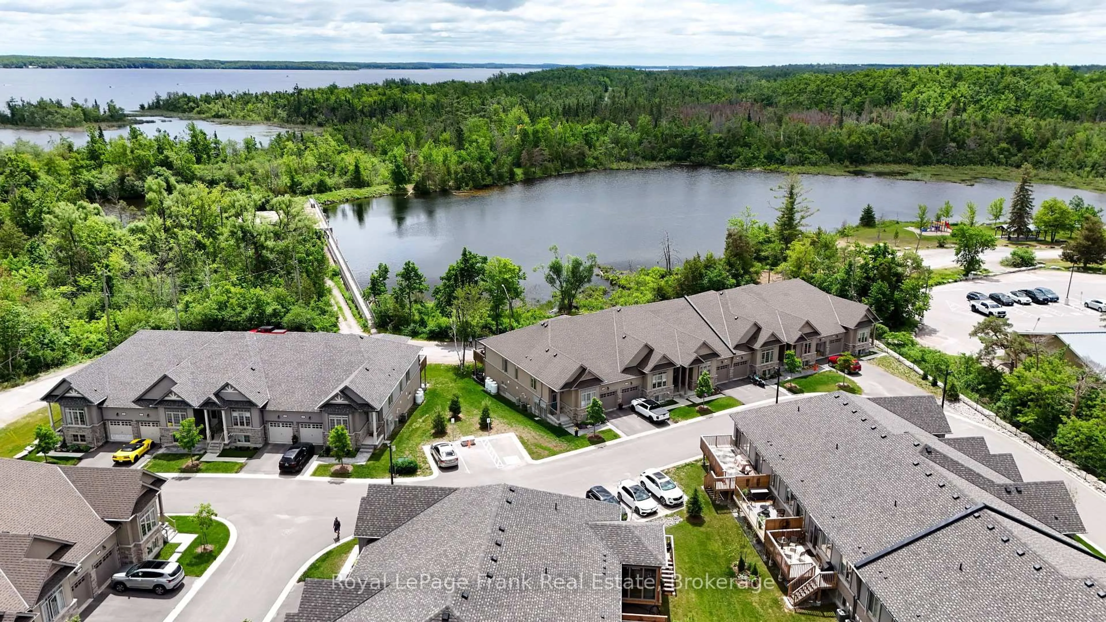 A pic from outside/outdoor area/front of a property/back of a property/a pic from drone, water/lake/river/ocean view for 17 Lakewood Cres #44, Kawartha Lakes Ontario K0M 1A0