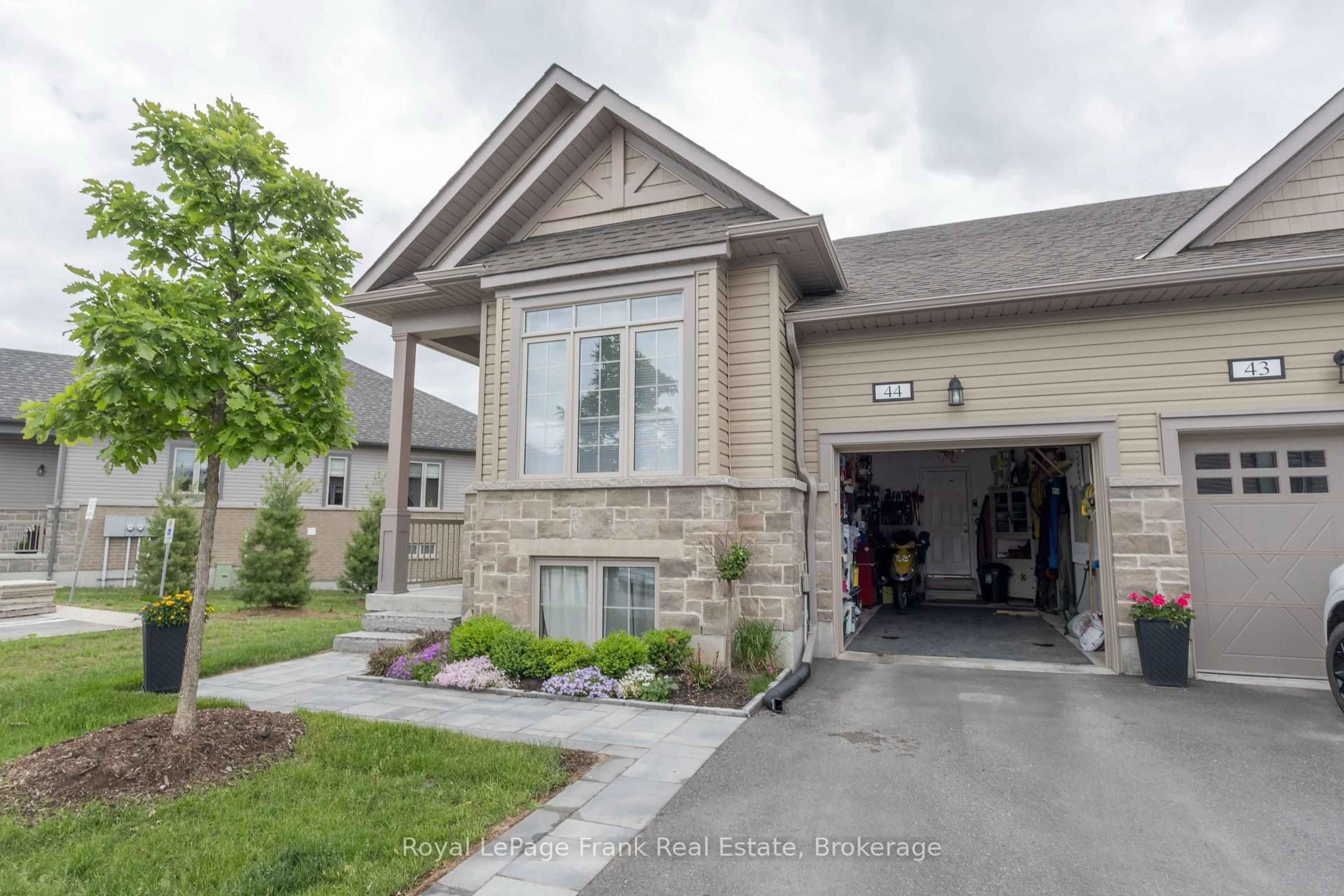 Home with brick exterior material, street for 17 Lakewood Cres #44, Kawartha Lakes Ontario K0M 1A0