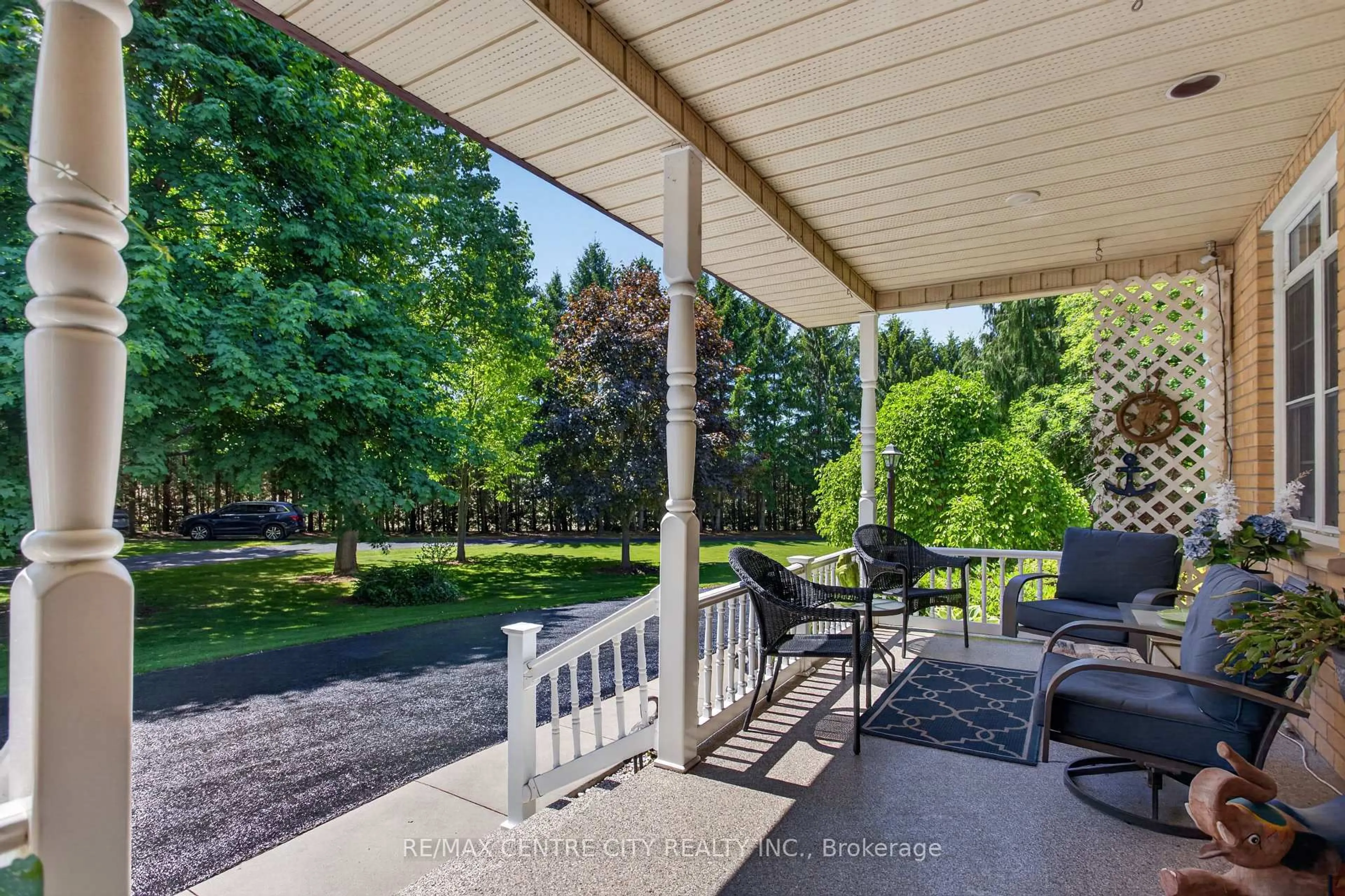 Patio, street for 8982 Yarmouth Centre Rd, Central Elgin Ontario N5P 3S6