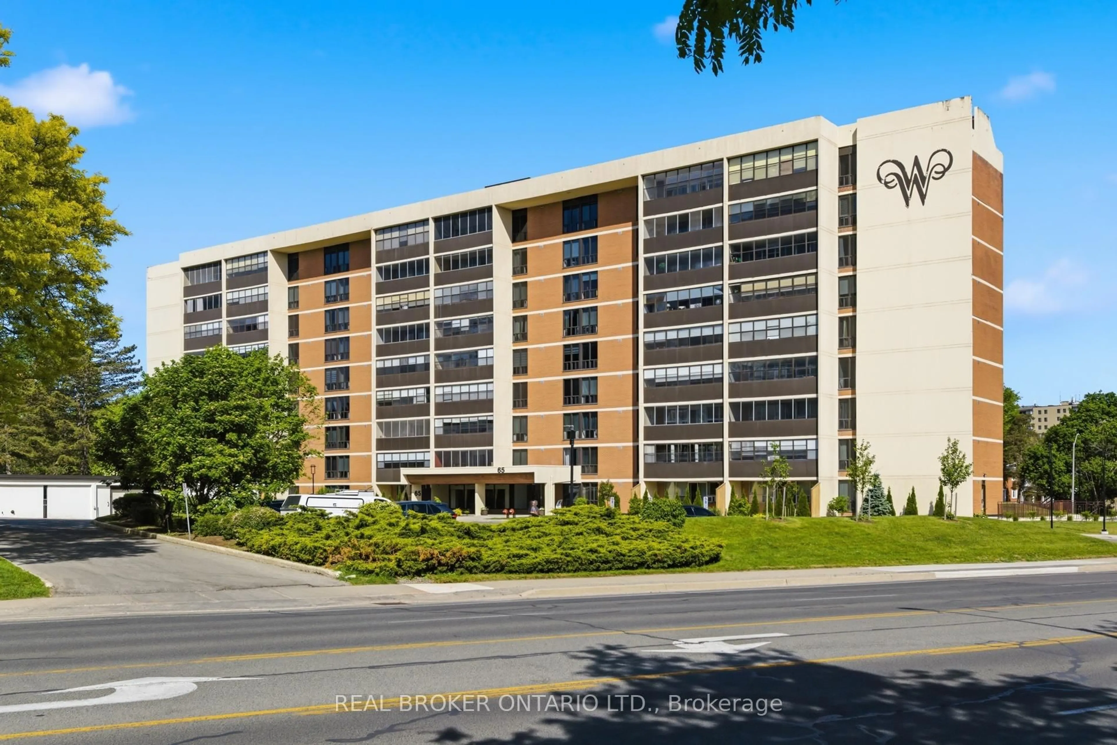 Unknown for 65 Westmount Rd #402, Waterloo Ontario N2L 5G6