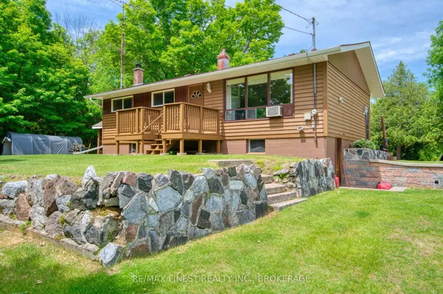 1015A Legion Rd, Sharbot Lake 2