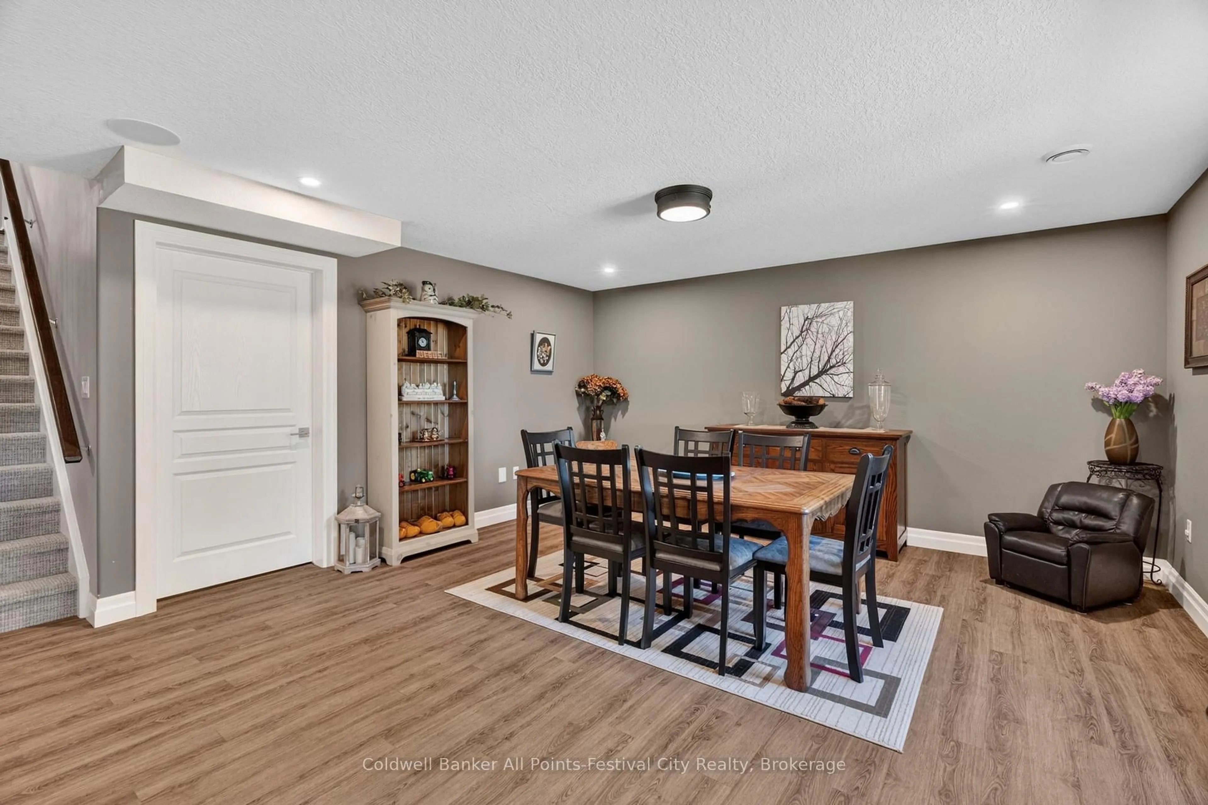 Dining room, wood/laminate floor for 50 Fairhaven Lane #39, Goderich Ontario N7A 0A5