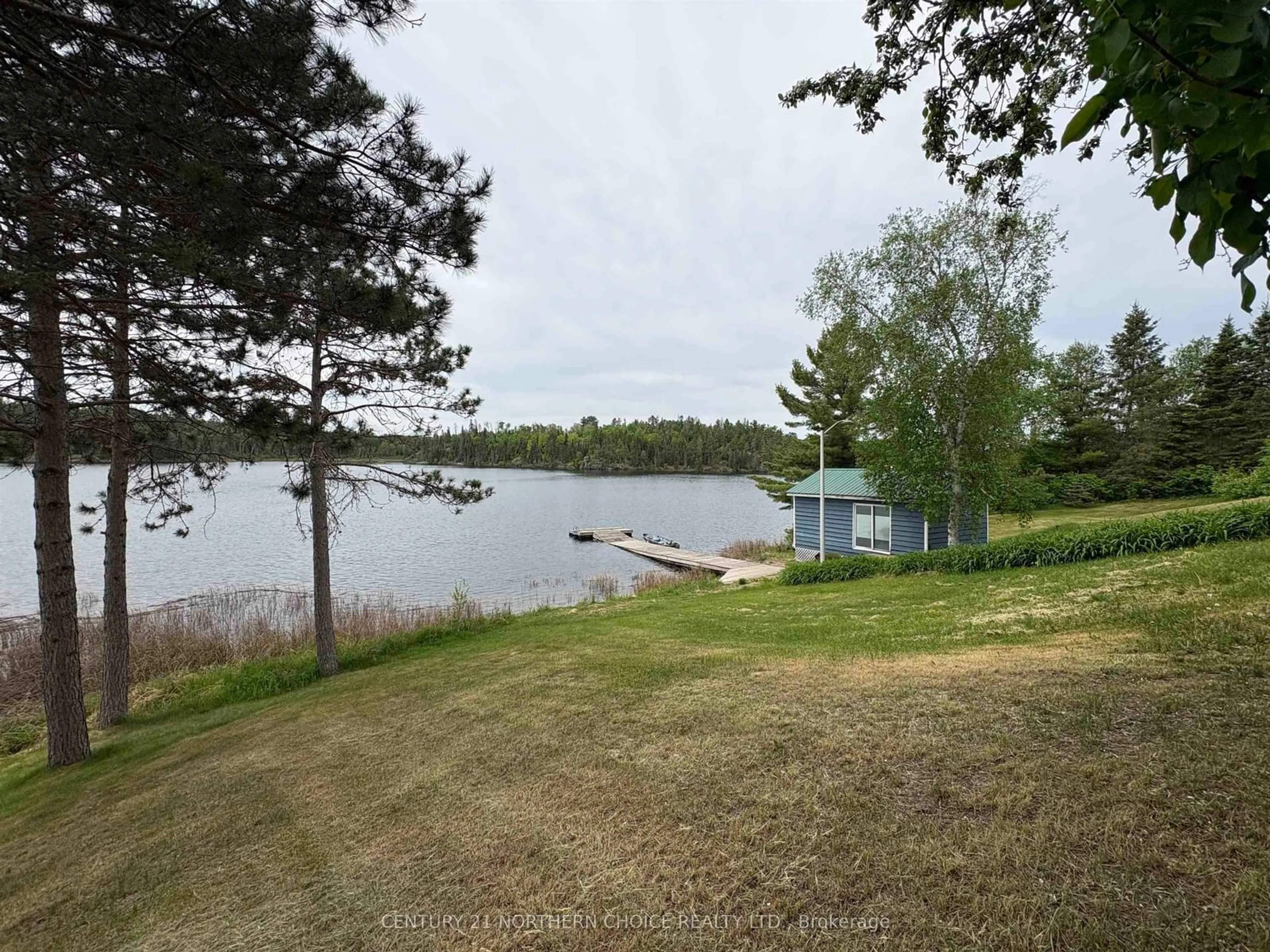 A pic from outside/outdoor area/front of a property/back of a property/a pic from drone, water/lake/river/ocean view for 2593 11/71, Rainy River Remote Area Ontario P9A 3M3