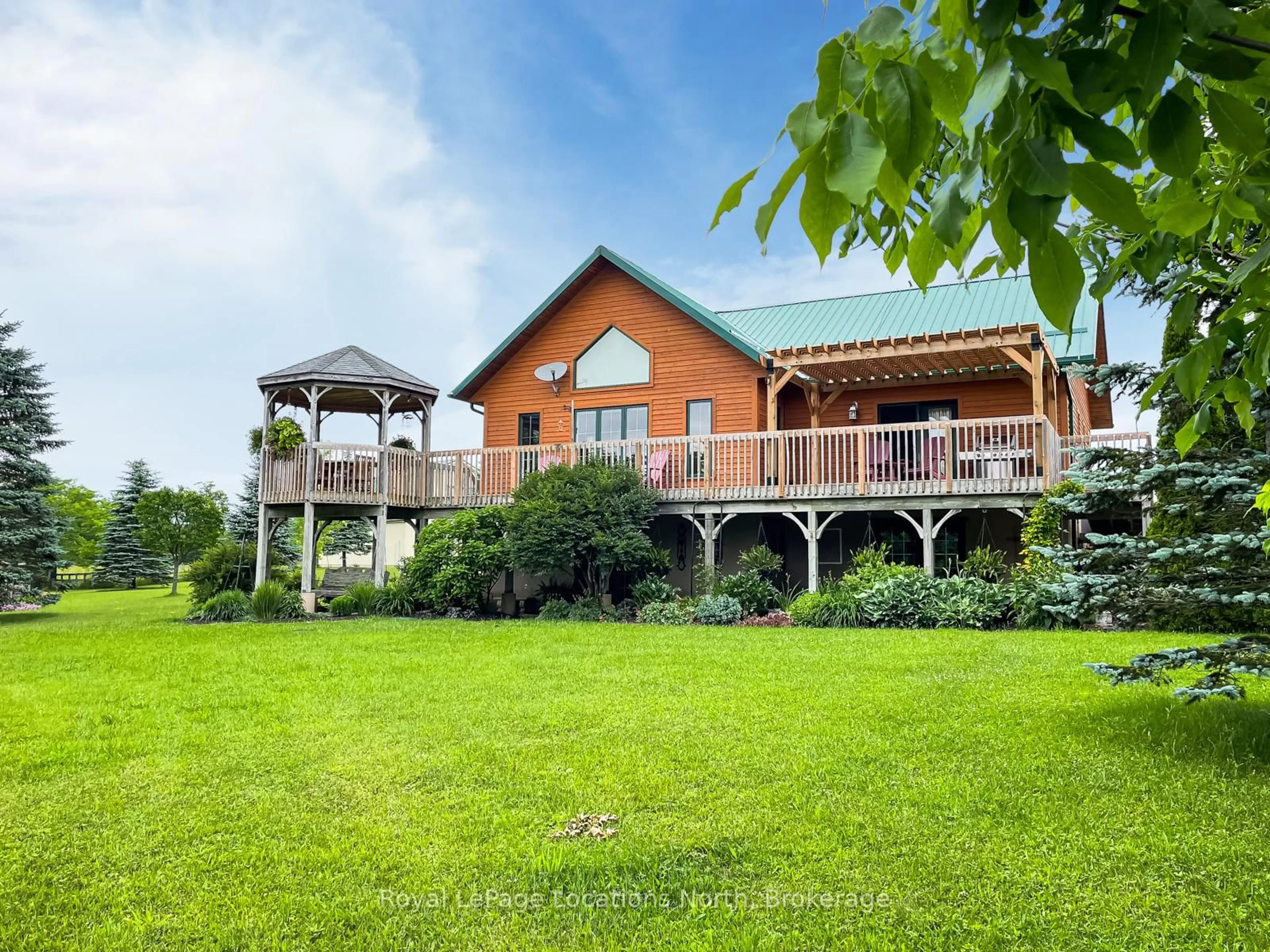 A pic from outside/outdoor area/front of a property/back of a property/a pic from drone, unknown for 545413 4A Sdrd, Grey Highlands Ontario N0C 1H0