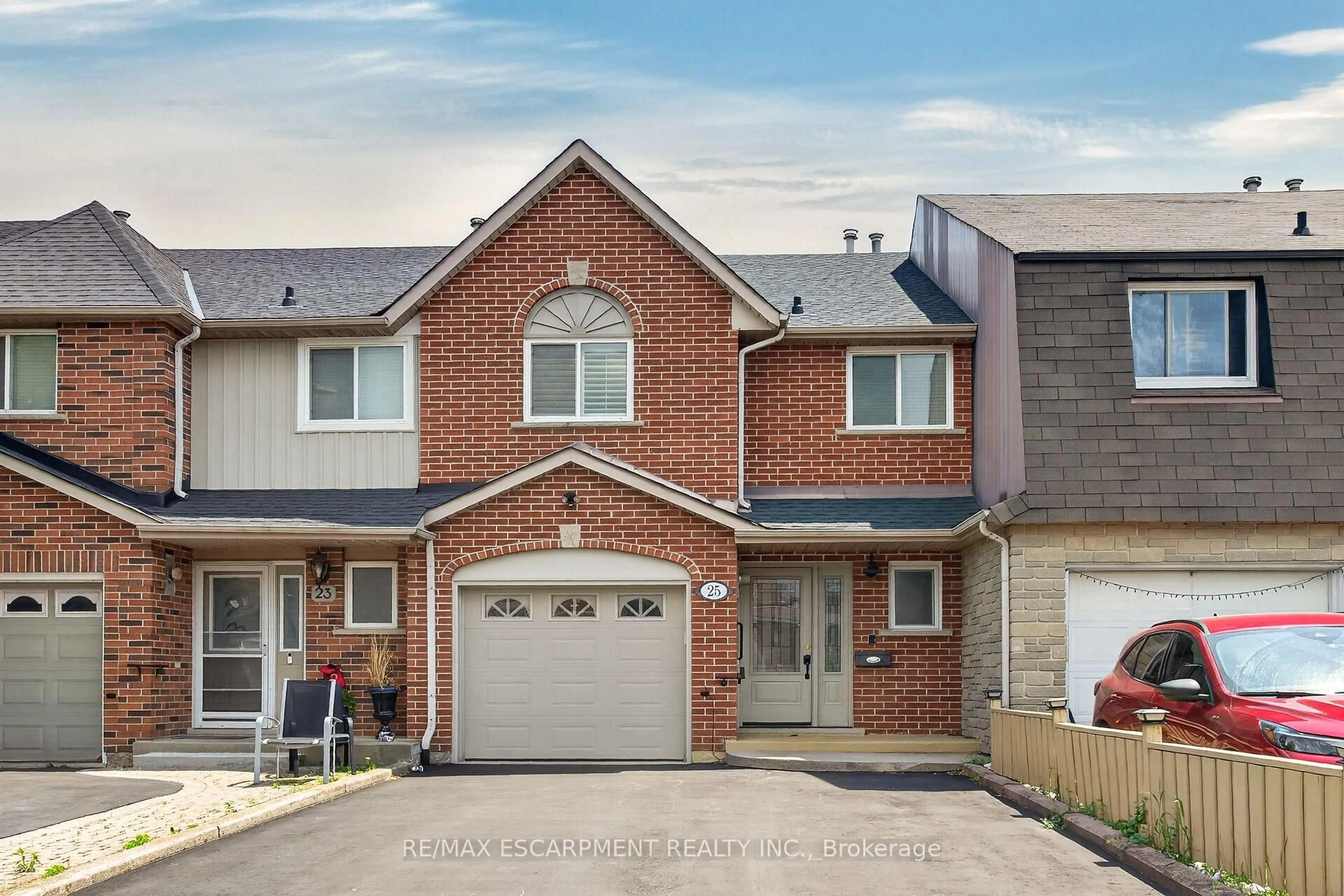 Home with brick exterior material, street for 25 Perthshire Crt, Hamilton Ontario L9B 2H1
