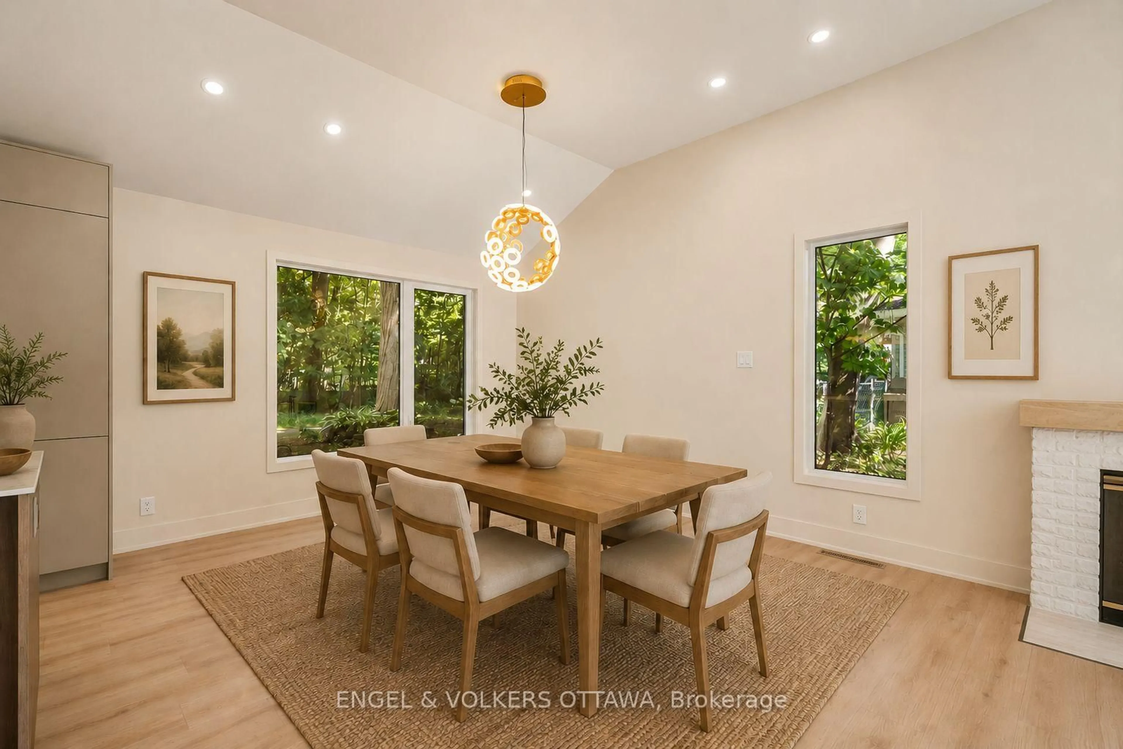 Dining room, unknown for 1 Amberly Pl, Ottawa Ontario K1J 7J9