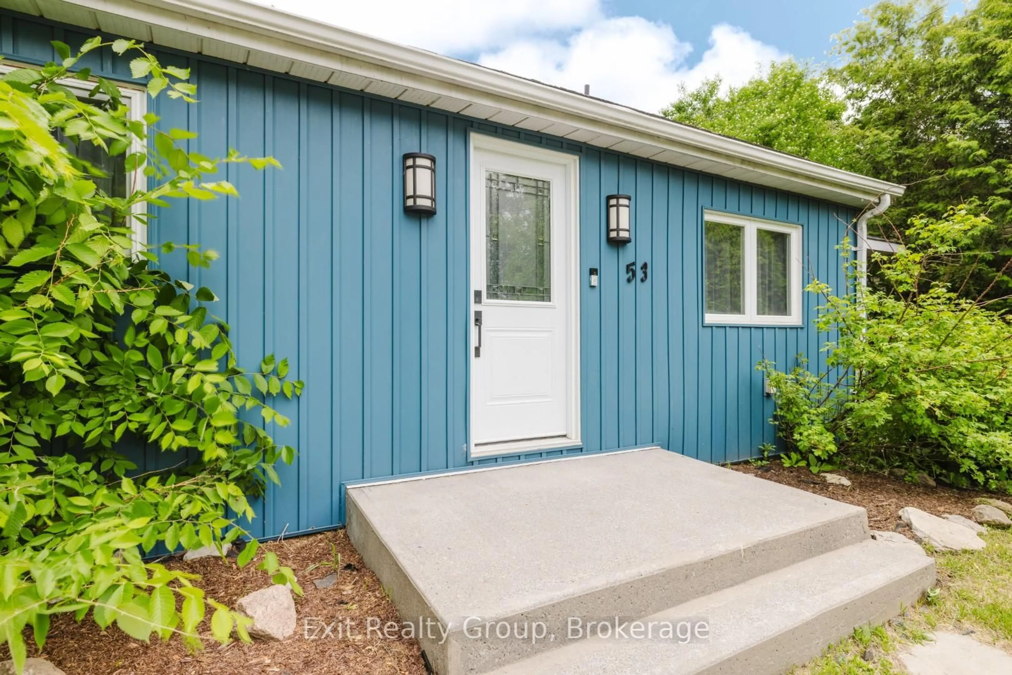 Home with vinyl exterior material, street for 53 Quinte View Dr, Quinte West Ontario K8V 5P5
