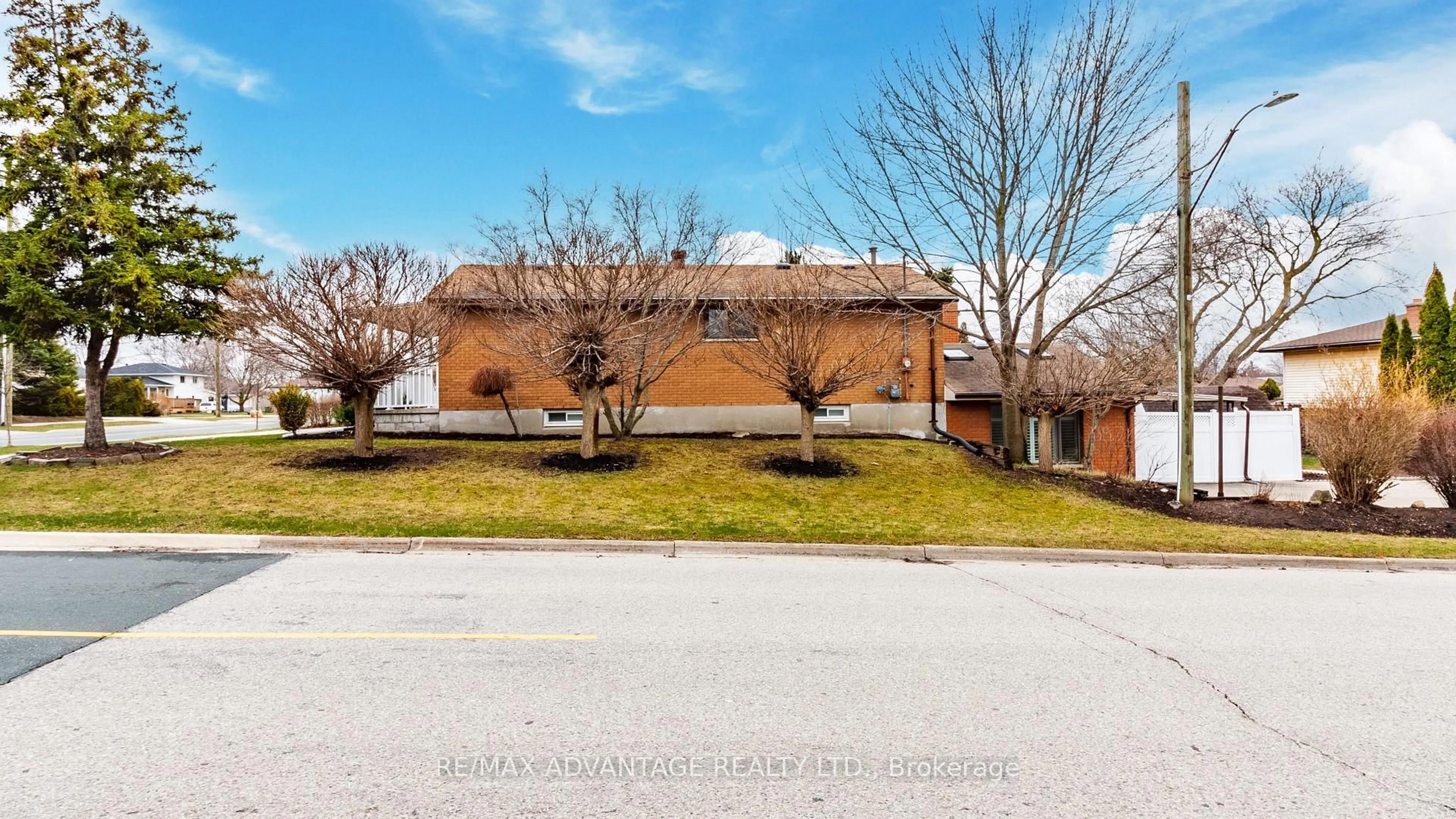 Unknown for 190 Fairview Ave, St. Thomas Ontario N5R 5K4