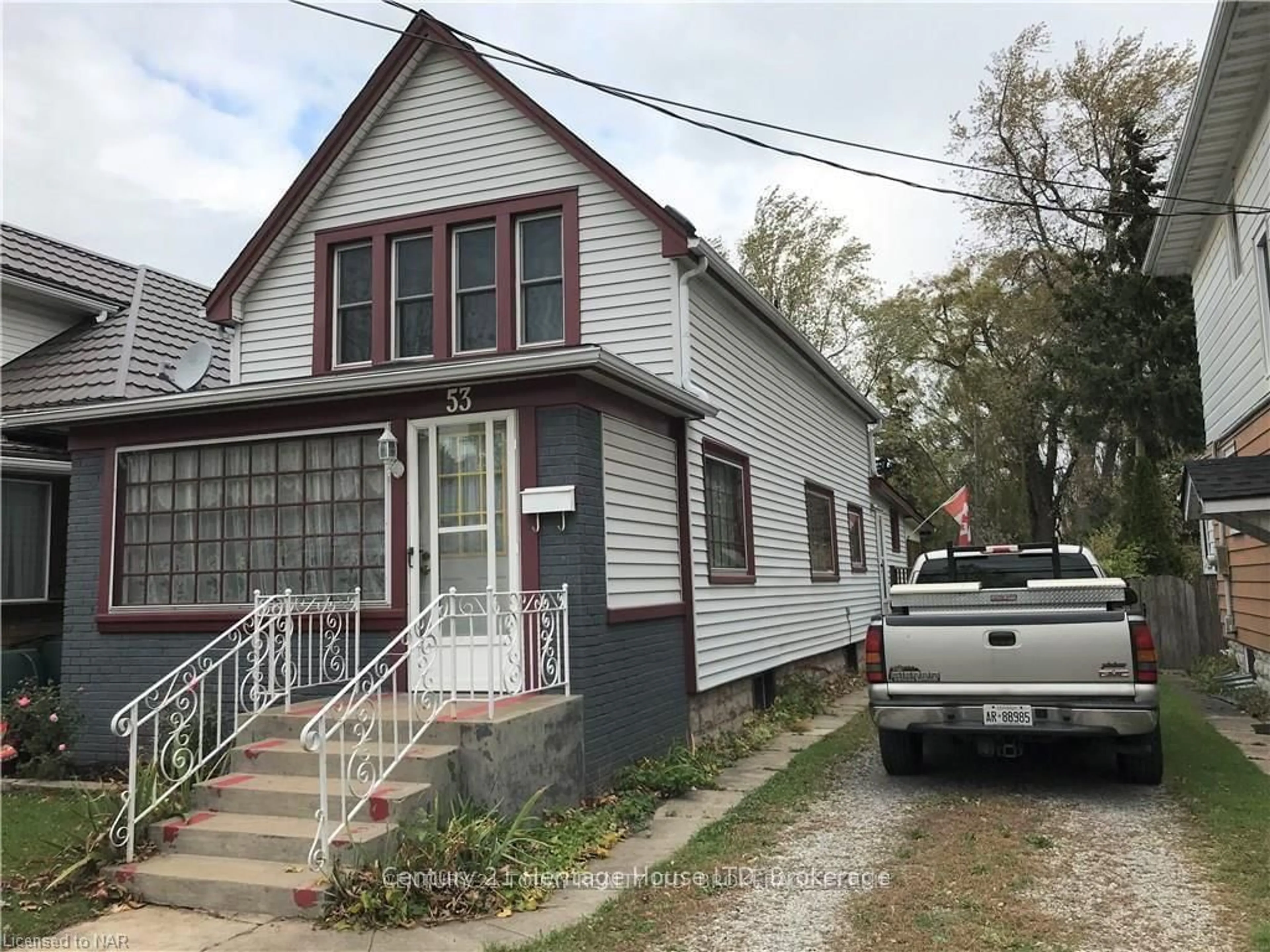 Home with vinyl exterior material, street for 53 Princess St, Fort Erie Ontario L2A 1V8
