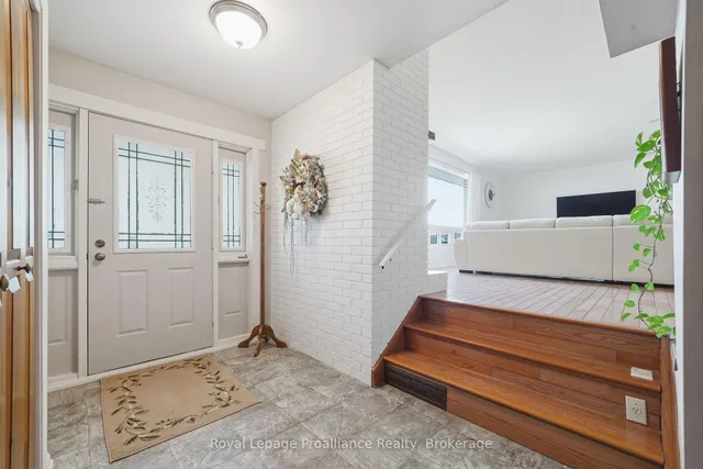 445 Highway 49, Prince Edward County 5