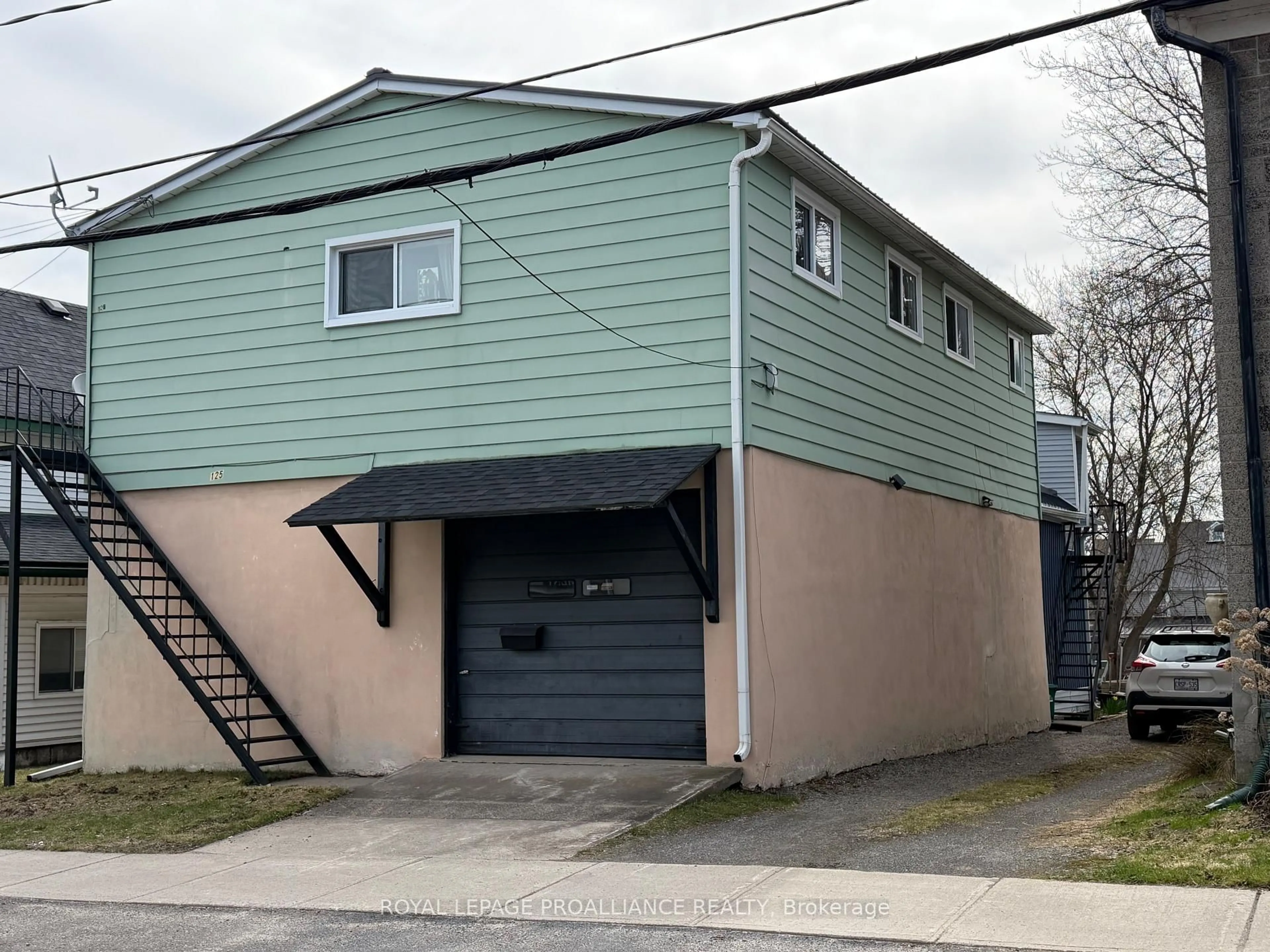 Unknown for 125 James St, Brockville Ontario K6V 4A3