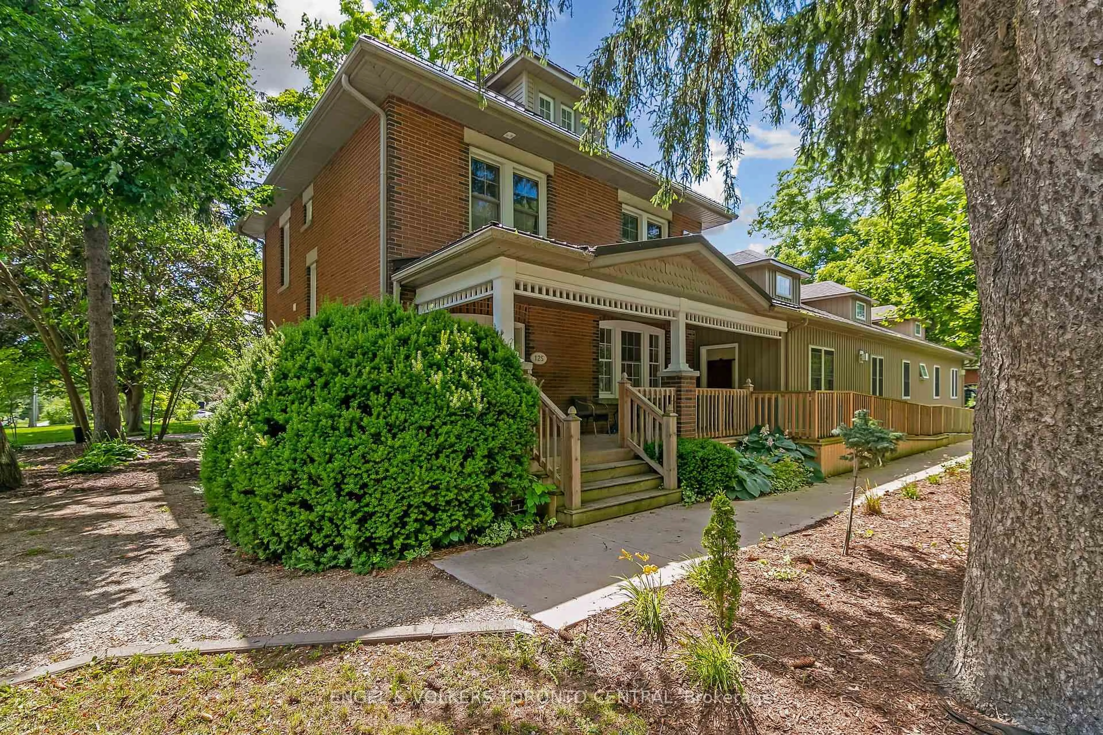 Home with brick exterior material, street for 125 RICHARDSON St, Guelph/Eramosa Ontario N0B 2K0