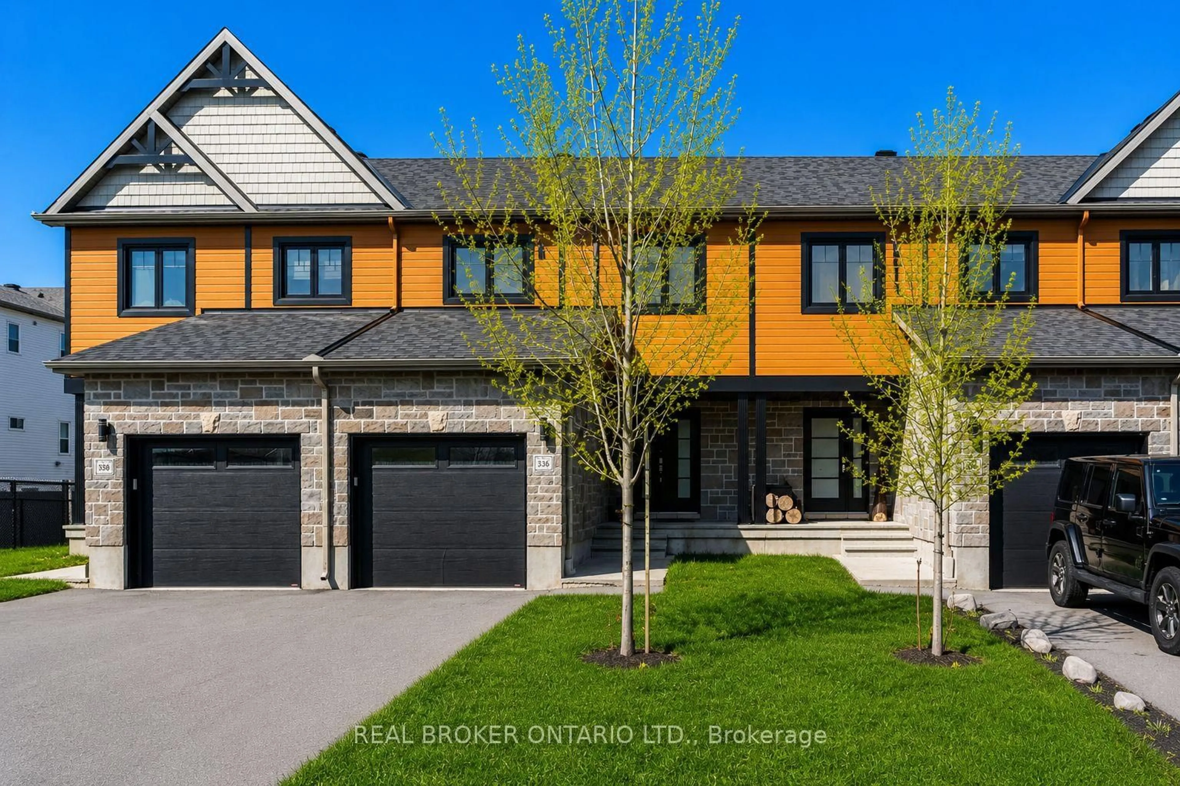 Home with brick exterior material, street for 336 Twilight Ave, Russell Ontario K4R 0E3
