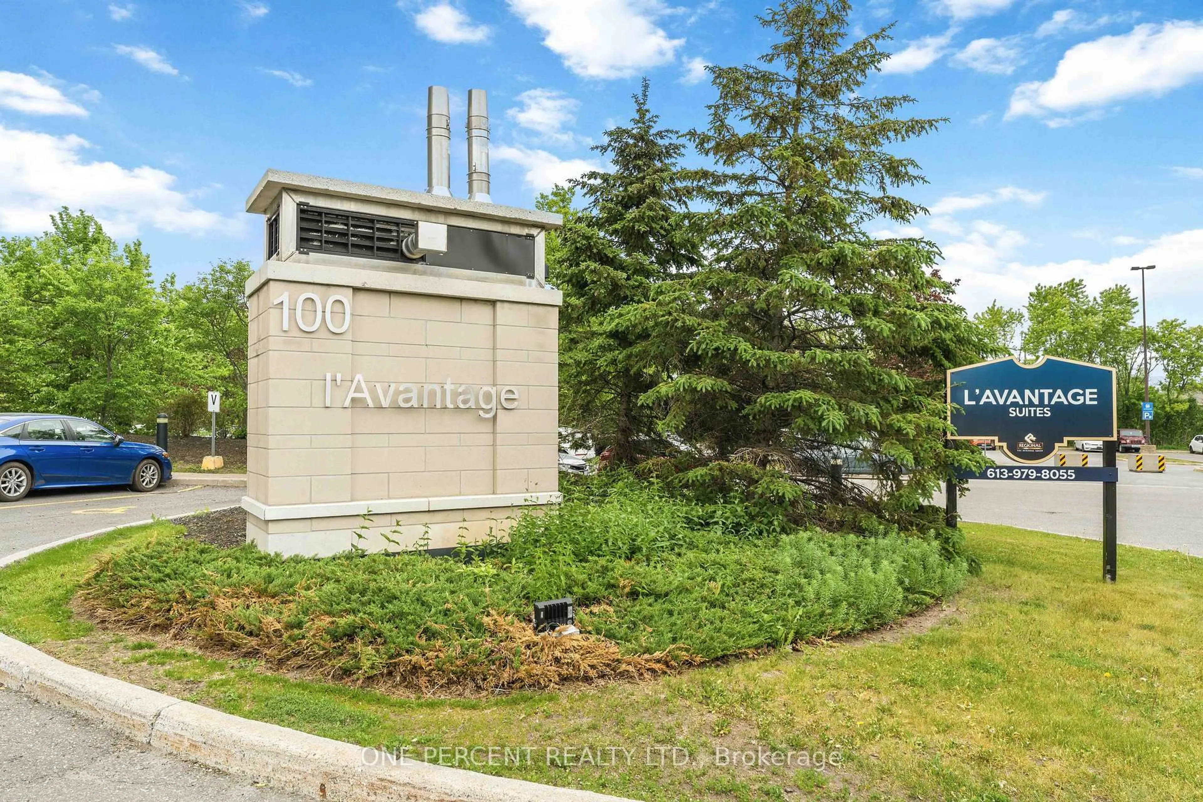 Unknown for 100 ROGER GUINDON Ave #201, Ottawa Ontario K1G 3Z7