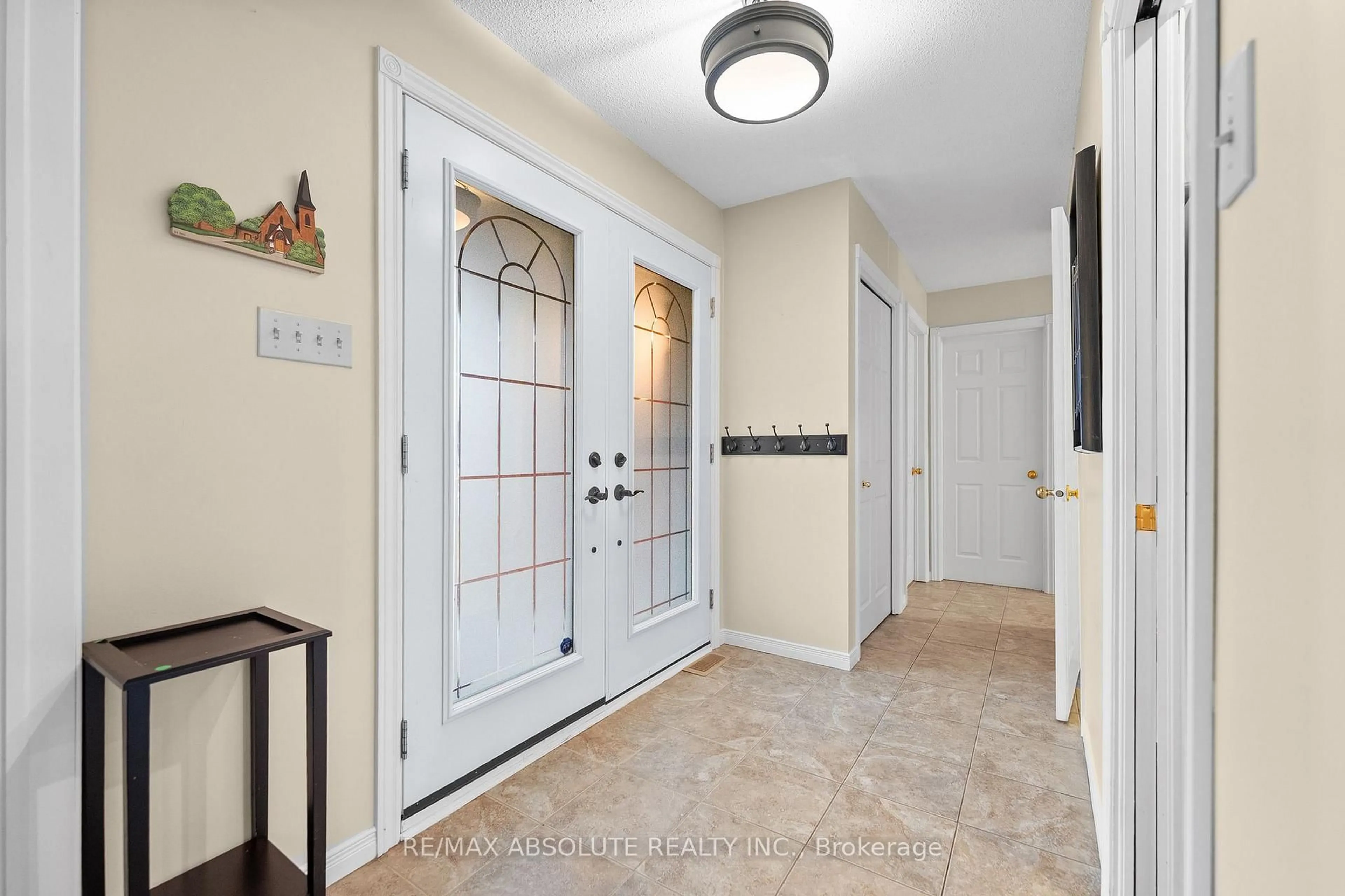 Indoor entryway for 284 Harrington St, Arnprior Ontario K7S 2V1