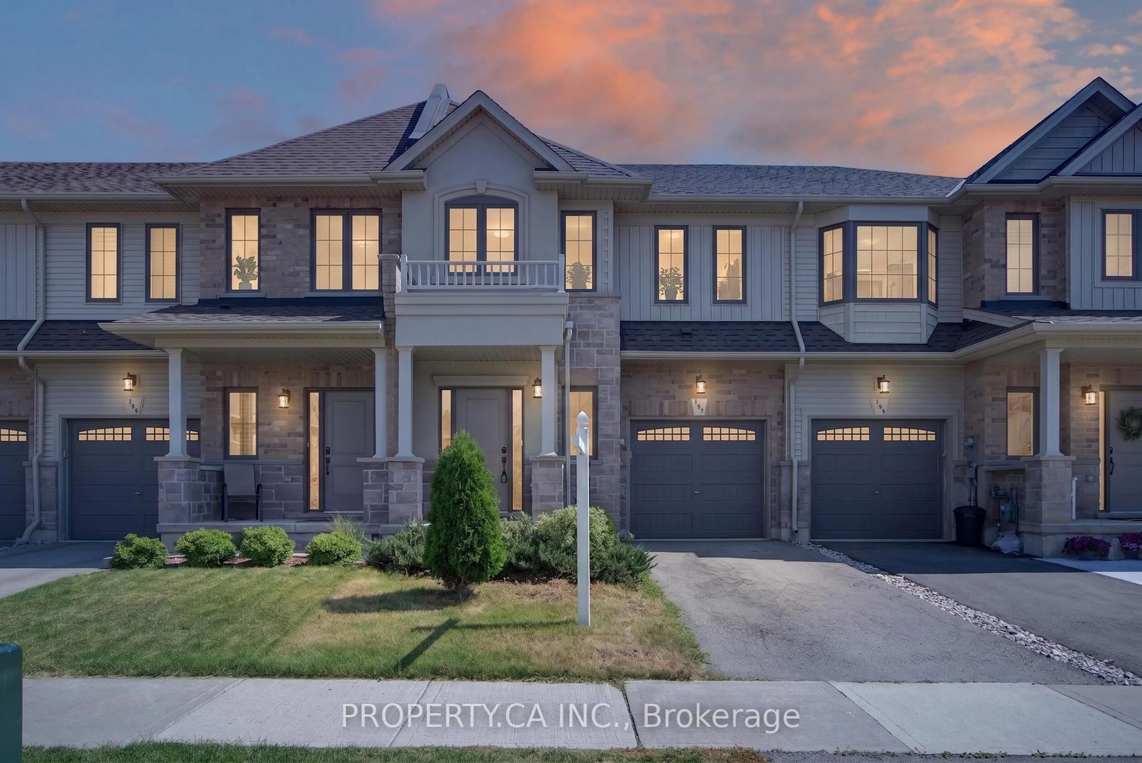 Home with brick exterior material, street for 107 Dennis Dr, West Lincoln Ontario L0R 2A0